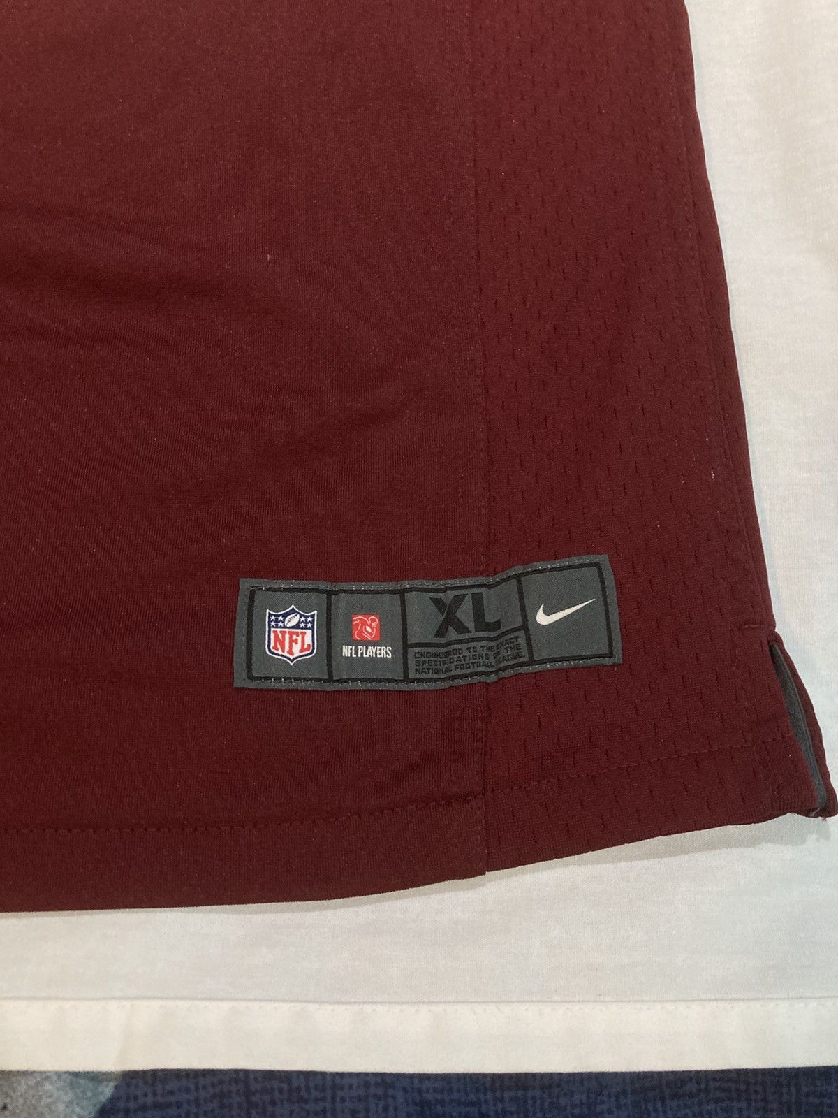 Nike Adrian Peterson Washington Redskins Jersey, size Youth XL Size US M / EU 48-50 / 2 - 3 Thumbnail