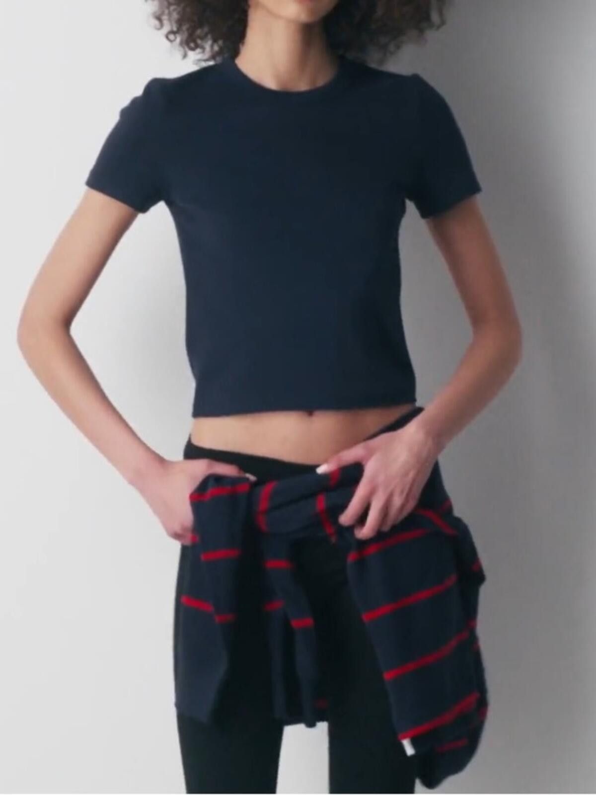 Other Sunday Best / BestHug Little Ribbed T-Shirt / Black Size S / US 4 / IT 40 - 6 Thumbnail