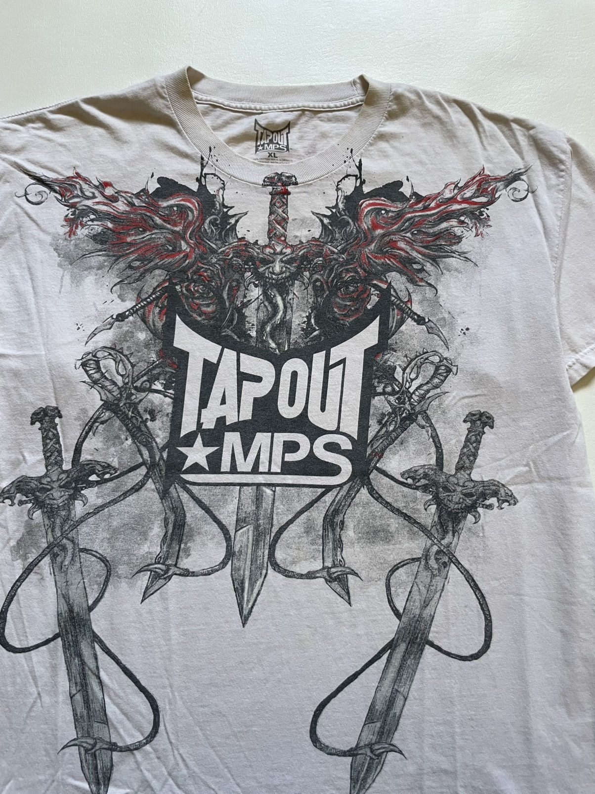 Tapout Y2k tapout graphic tee Size US L / EU 52-54 / 3 - 1 Thumbnail