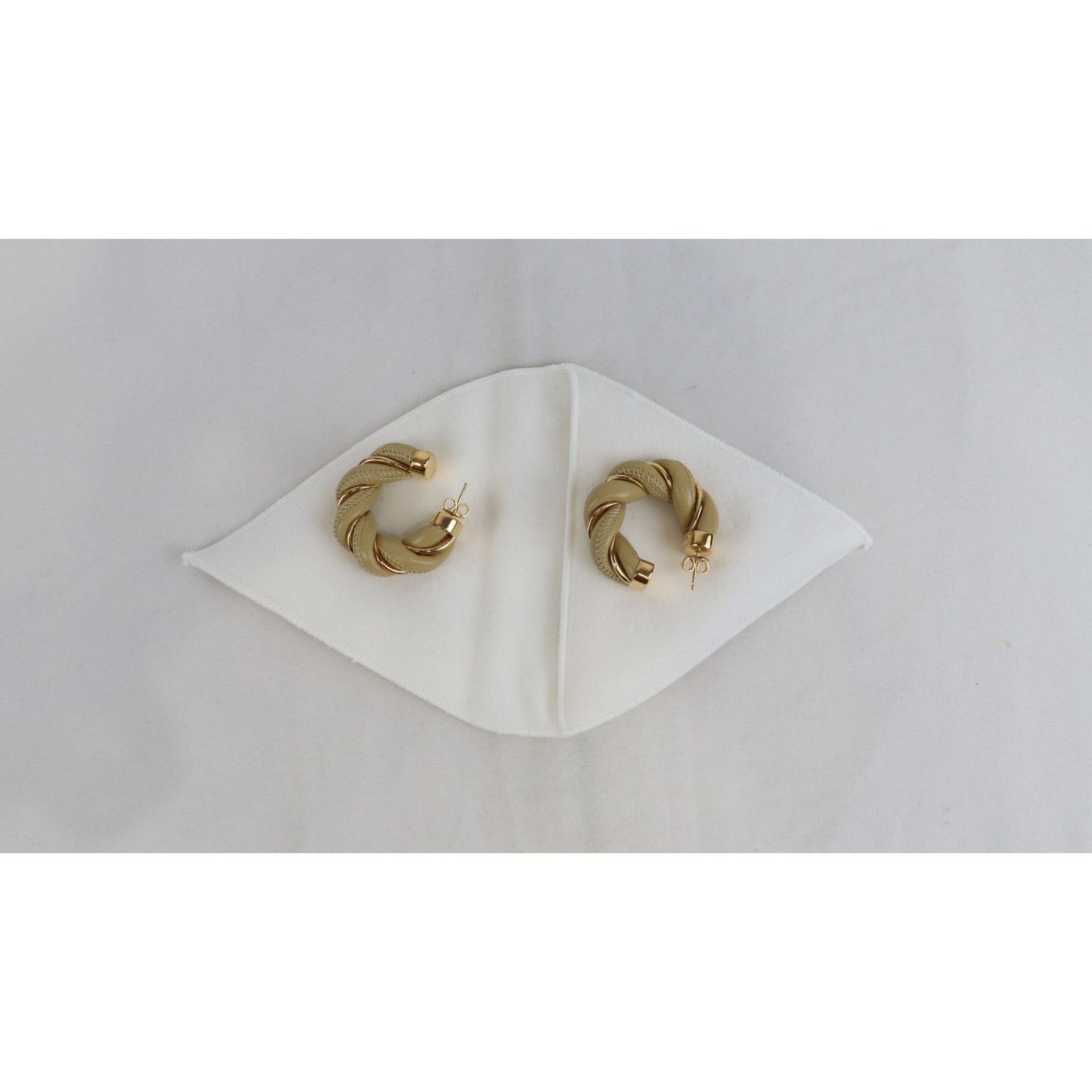 Bottega Veneta o1rshd1 Size: OS / Women's Earrings in Golden/Beige Size ONE SIZE - 1 Thumbnail