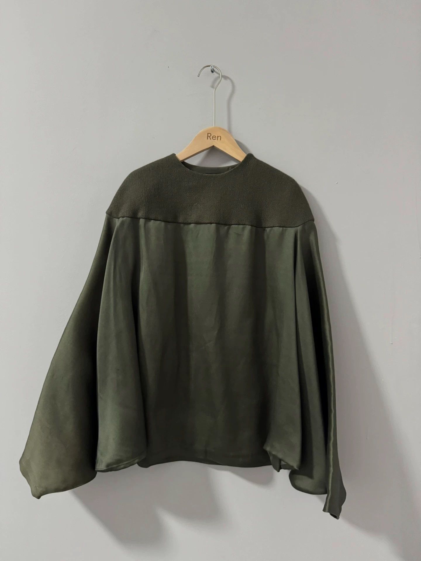 Haider Ackermann Haider Ackermann runway olive green satin patchwork cape Size S / US 4 / IT 40 - 3 Thumbnail
