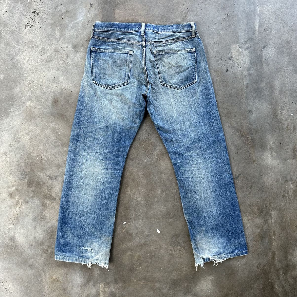 Japanese Brand Vintage Japanese Distressed Faded Denim Jean Pant W34 Size US 34 / EU 50 - 2 Thumbnail