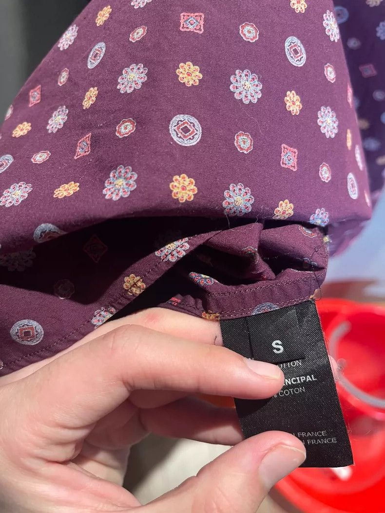 Vetements Vetements 19 Sticker Shirt Paisley Red Purple Size US S / EU 44-46 / 1 - 5 Thumbnail
