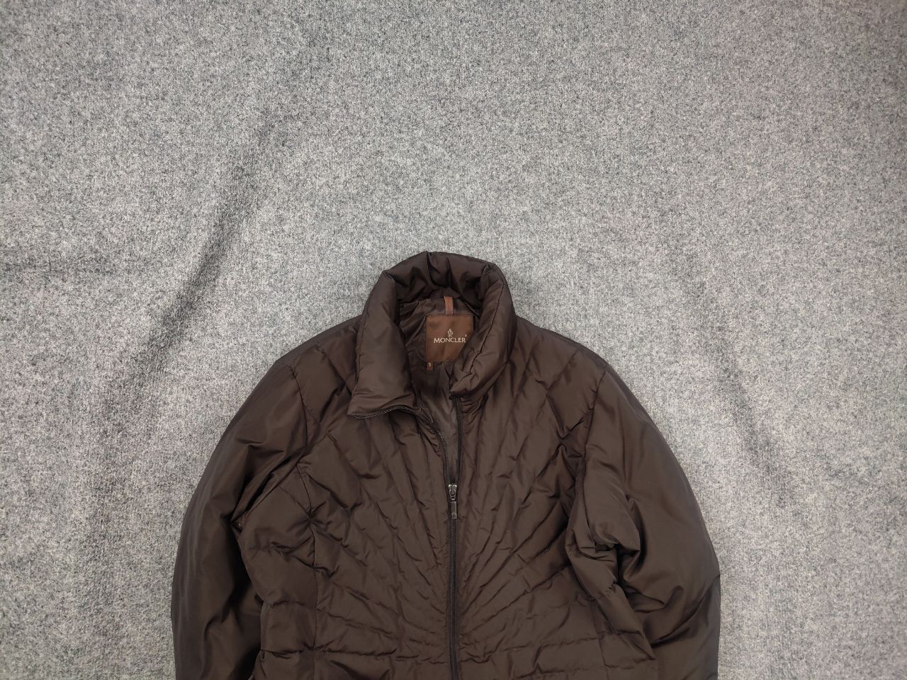 Moncler Vintage 90's Moncler authentic quilted Down Long Jacket Size XL / US 12-14 / IT 48-50 - 1 Thumbnail