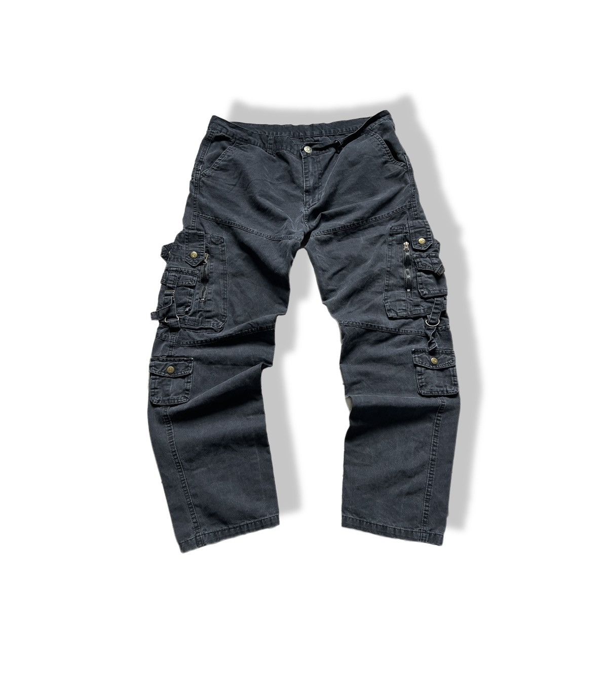 Japanese Brand Vintage Y2K Multi Pocket Cargo Pants (unisex) 38 Size Size US 38 / EU 54 - 1 Thumbnail