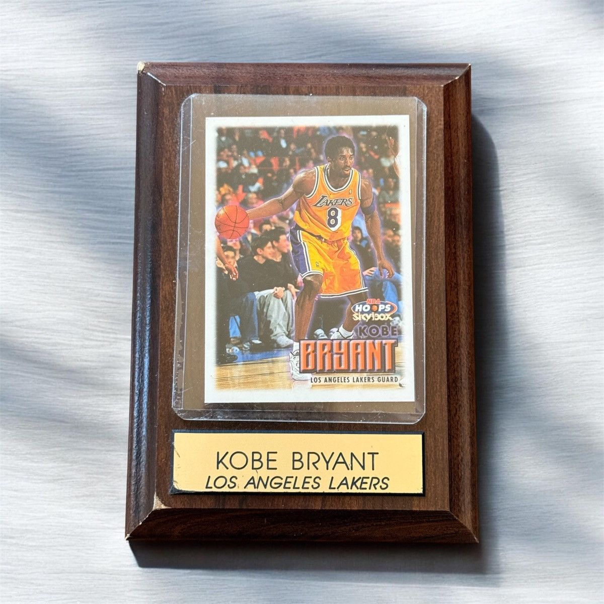 NBA Kobe Bryant 1999-00 SkyBox NBA Hoops #27 Trading Card Size ONE SIZE - 1 Thumbnail