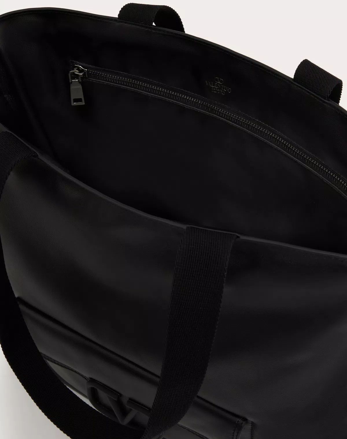 Valentino oc11z0725 Size: OS/Nappa Leather Shopper in Black Size ONE SIZE - 6 Thumbnail