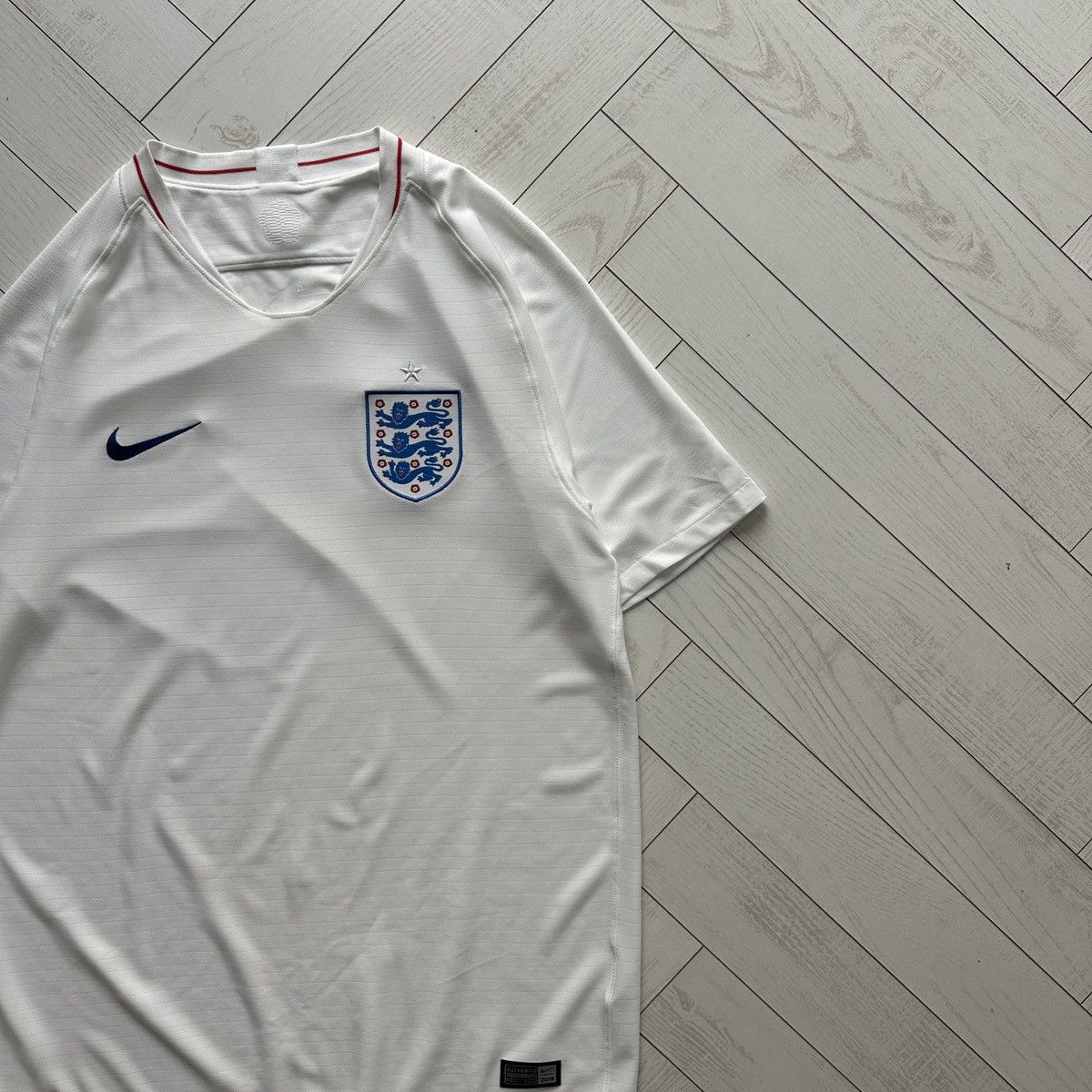 Other England x Nike Football jersey 2018 Home white size L y2k Size US L / EU 52-54 / 3 - 2 Thumbnail