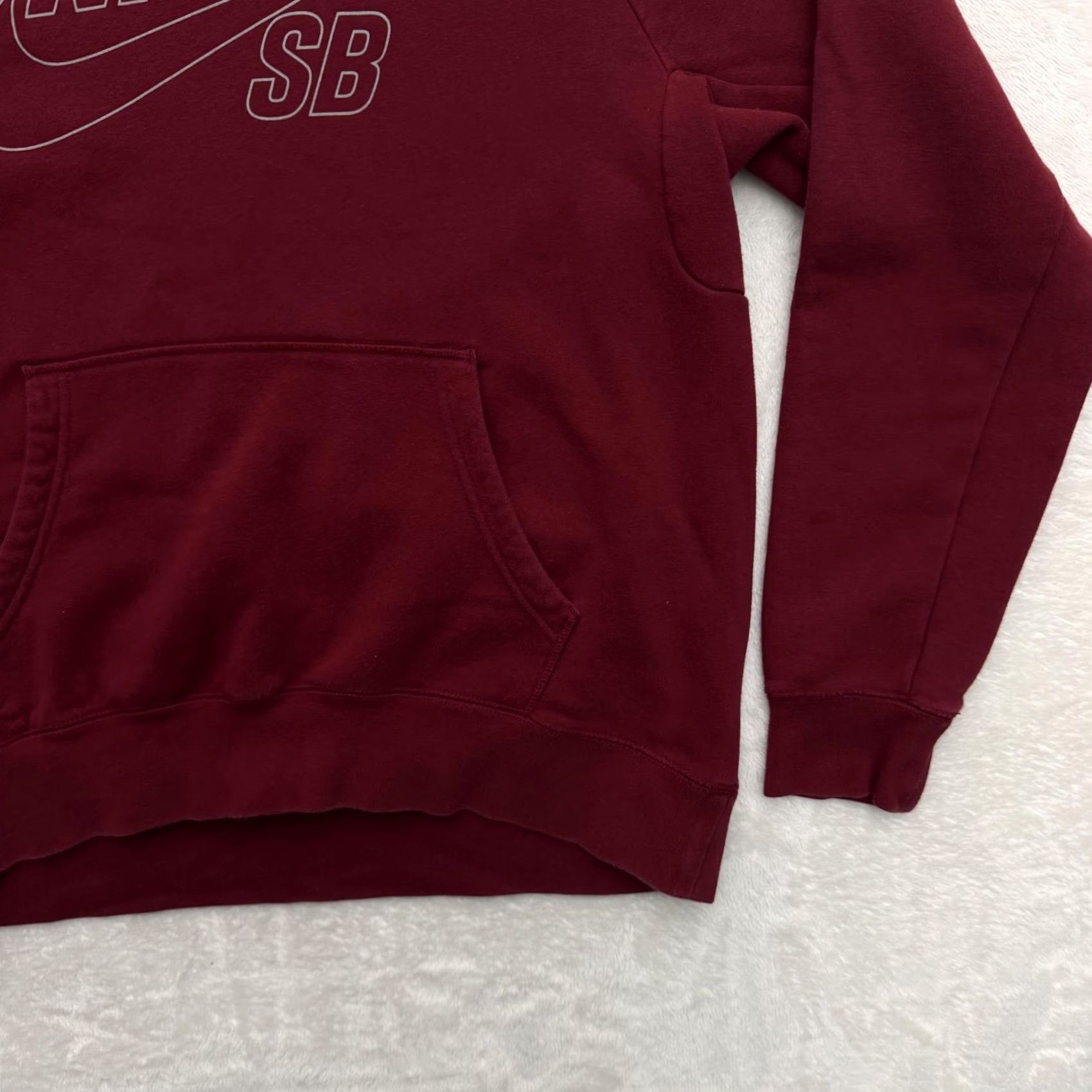 Nike Nike SB Hoodie Mens Large Red Fleece Pullover Graphic Print Skateboarding Sweater Crew Neck Zipless Pockets Size US L / EU 52-54 / 3 - 4 Thumbnail