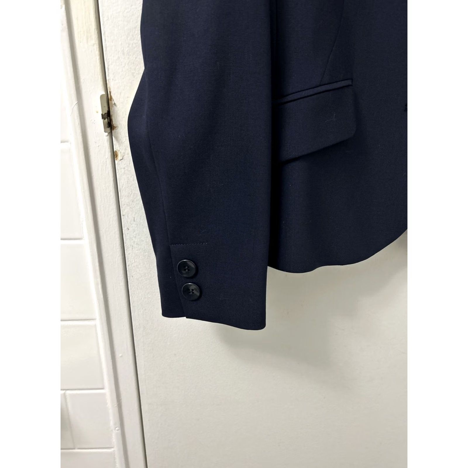 Talbots VINTAGE Talbots Blazer Womens L Blue Wool Jacket 3-Button Notch Lapel Single-Breasted Italian Fabric Made In Japan Navy Blue Solid Pattern Dress Suit Size L / US 10 / IT 46 - 6 Thumbnail