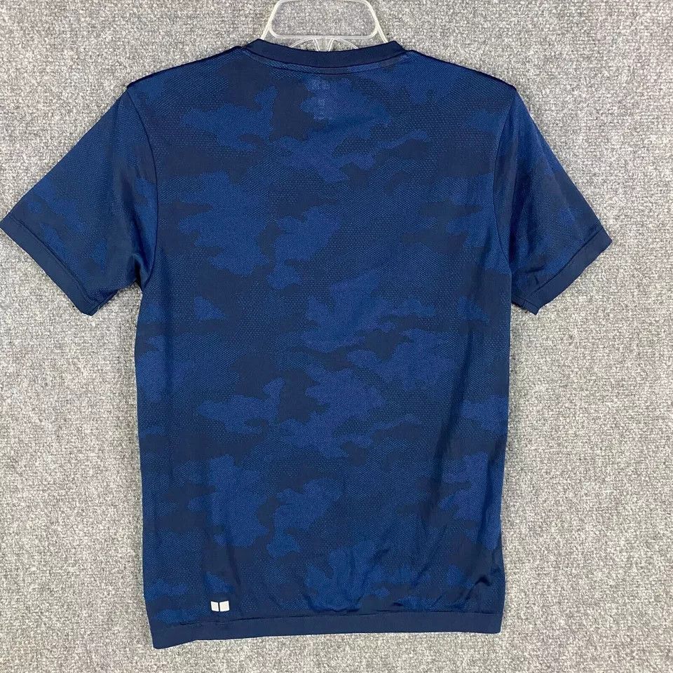 Uniqlo Uniqlo T-Shirt Men's XS Camouflage Short Sleeve Dry-Ex Blue Size US XS / EU 42 / 0 - 5 Thumbnail