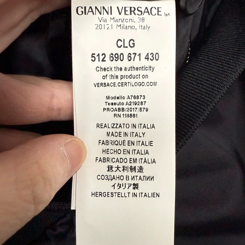 Versace Versace Medusa portrait jacket coat Size M / US 6-8 / IT 42-44 - 4 Thumbnail