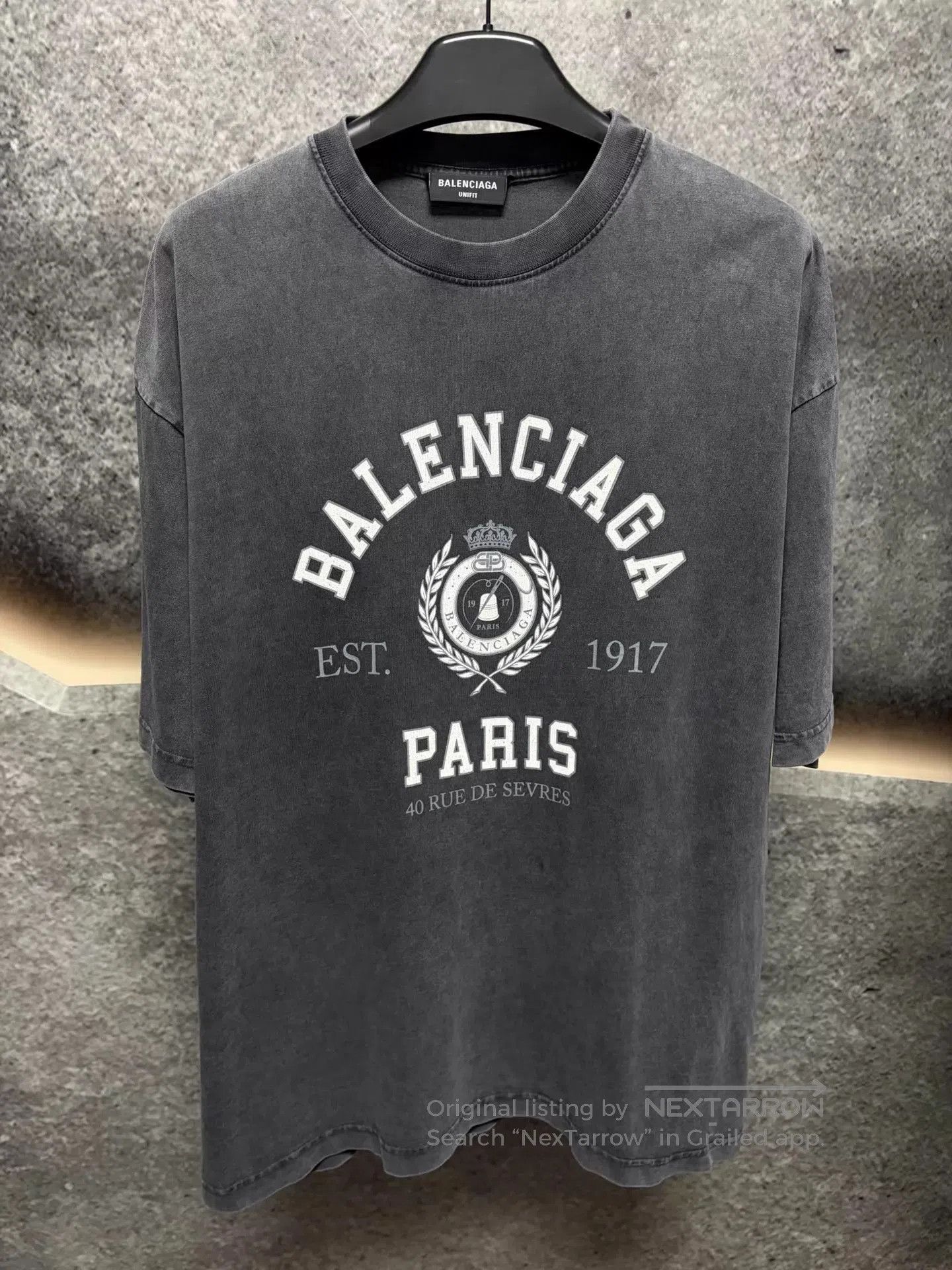Balenciaga Black Short Sleeve Graphic T. Size US L / EU 52-54 / 3 - 1 Thumbnail