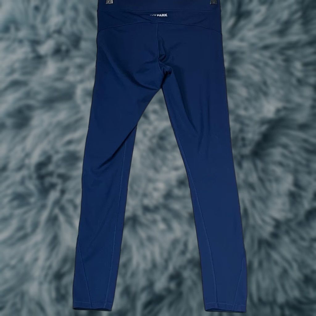 Ivy Park IVY PARK Leggings Women Regular Medium Blue Flaws See Leg Pics Ripped Activewear Compression Low Rise Size 32" / US 10 / IT 46 - 1 Thumbnail