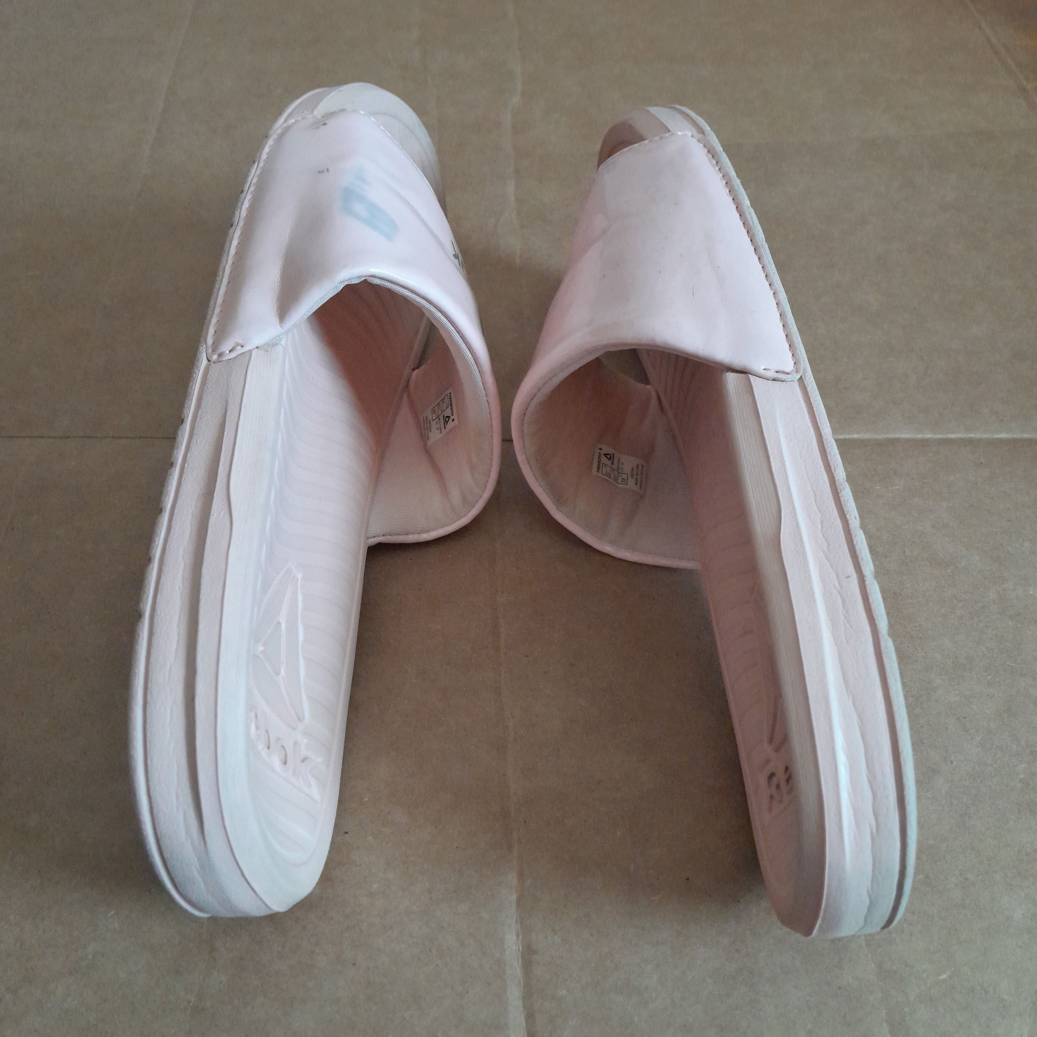 Reebok Reebok Women’s Pink Rubber Platform Slides Sandals Size US 7 / IT 37 - 4 Thumbnail