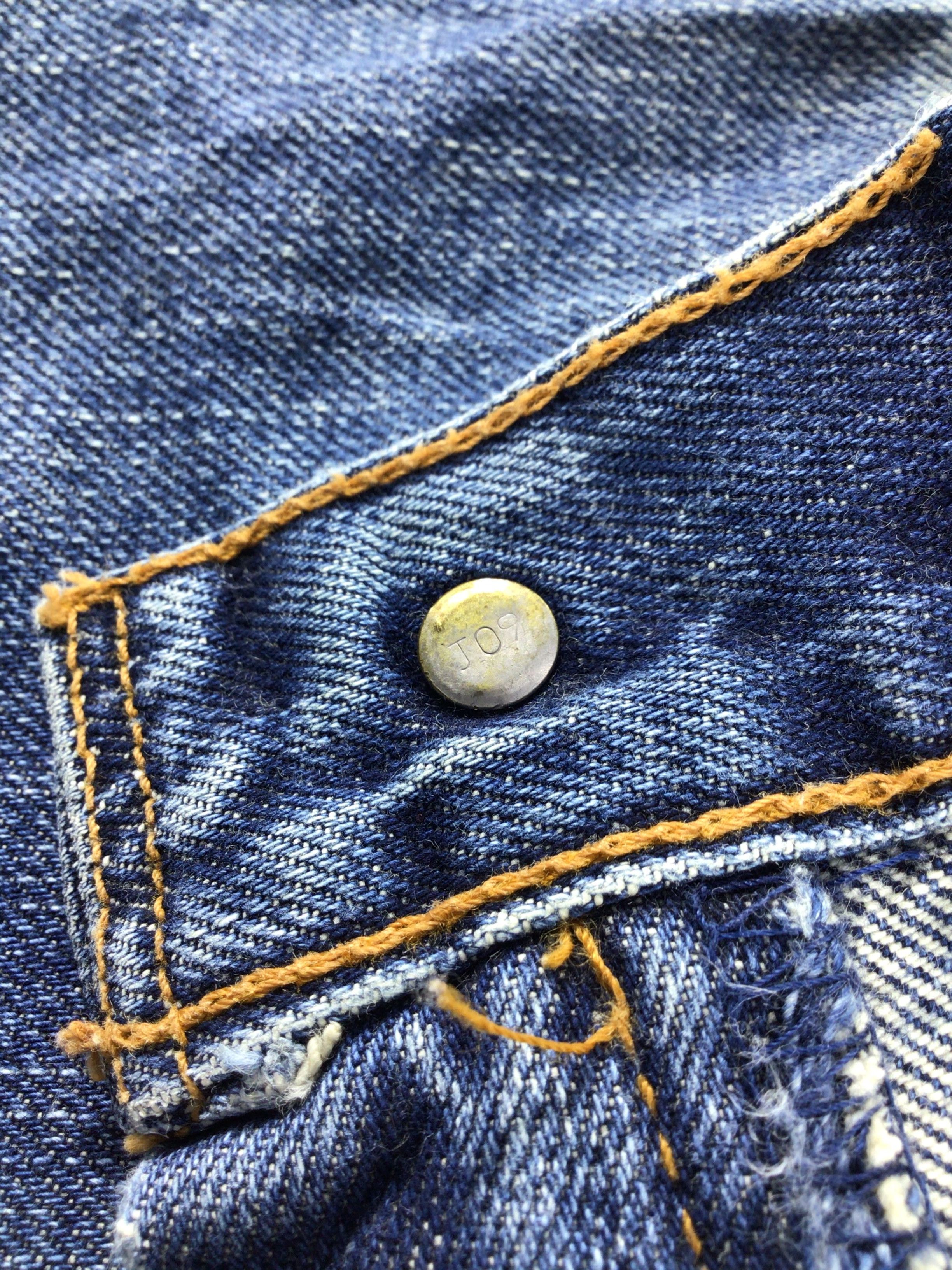 Levi's Vintage Levis 560 Jeans-J655 Size US 27 - 8 Thumbnail
