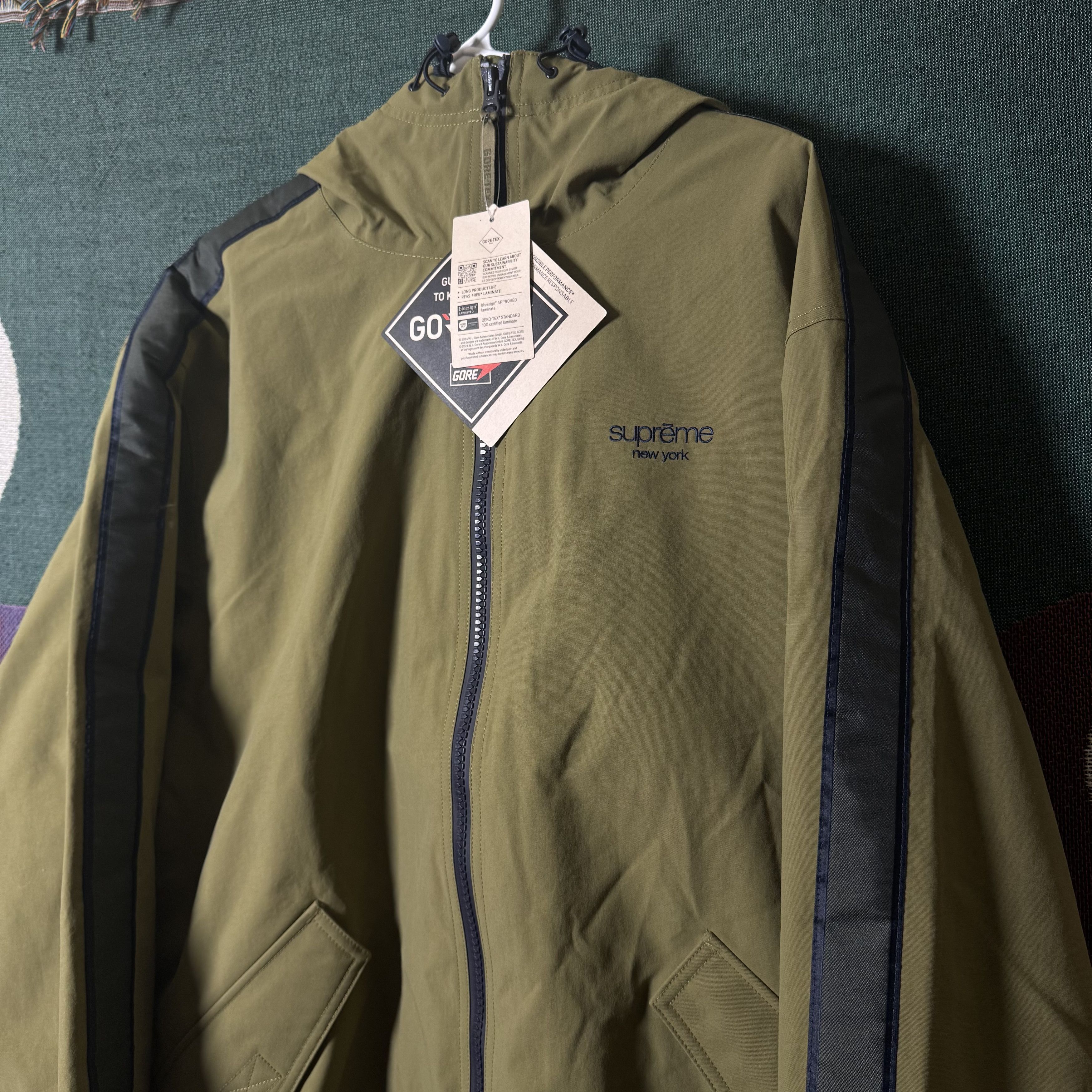 Supreme Supreme x Goretex Striped Hooded Jacket Size US L / EU 52-54 / 3 - 3 Thumbnail