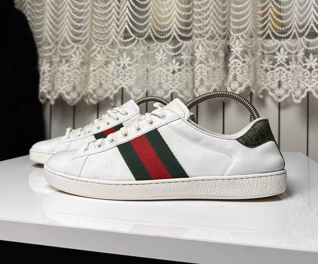 Gucci Rare Gucci Ace Classic White Leather Low Top Sneakers Stripe Size US 8 / EU 41 - 1 Thumbnail