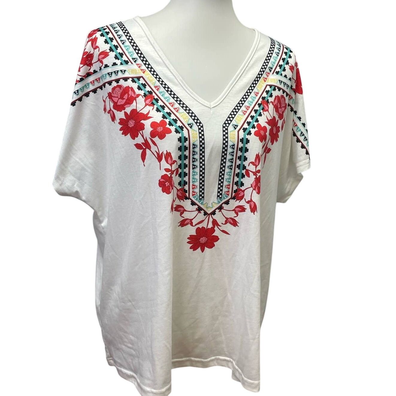 Shein SHEIN Curvy XL Short Sleeve Floral V-Neck Tee Shirt Size XL / US 12-14 / IT 48-50 - 1 Thumbnail
