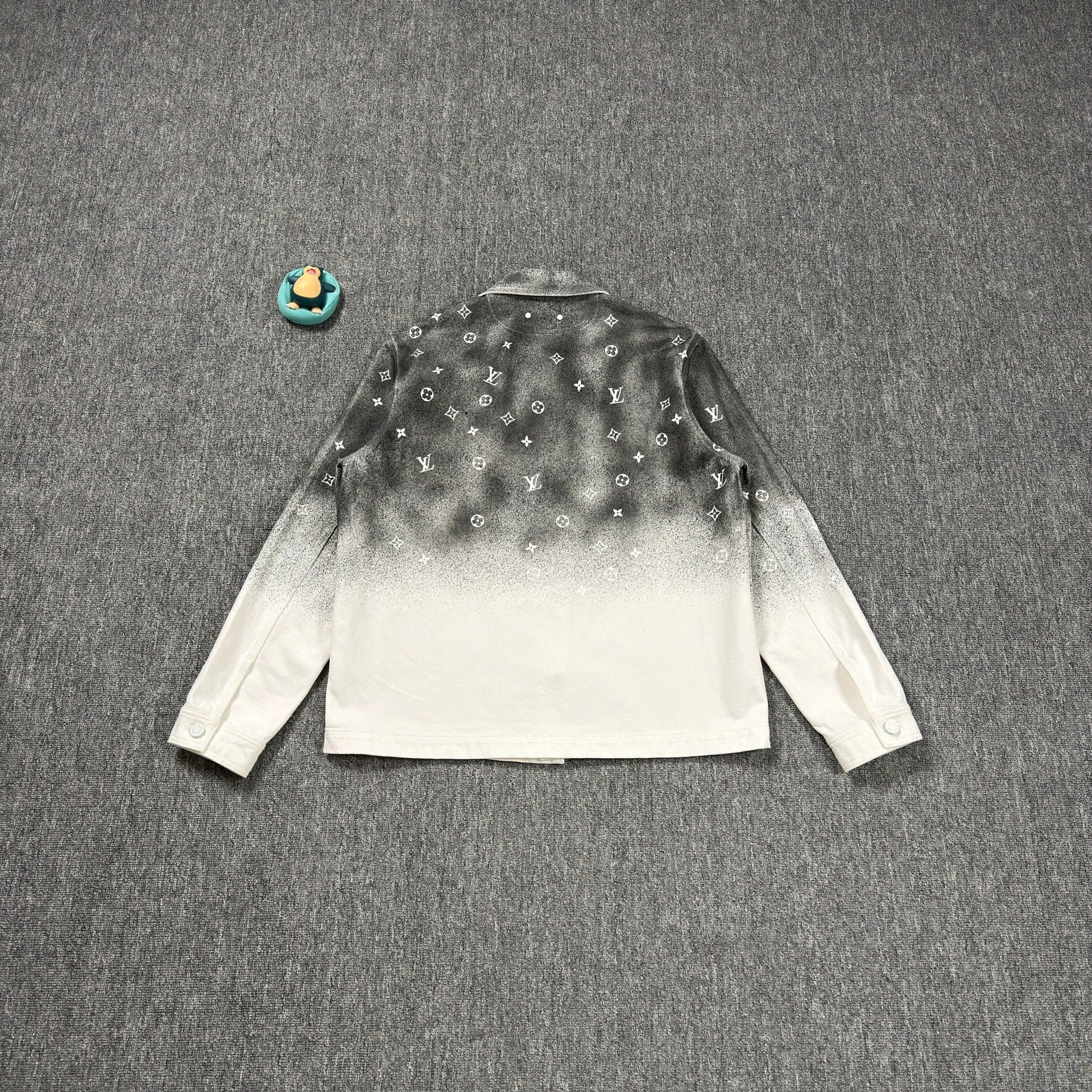 Louis Vuitton LV White/Grey Starry Sky Gradient Print Denim Shirt Size US L / EU 52-54 / 3 - 2 Thumbnail