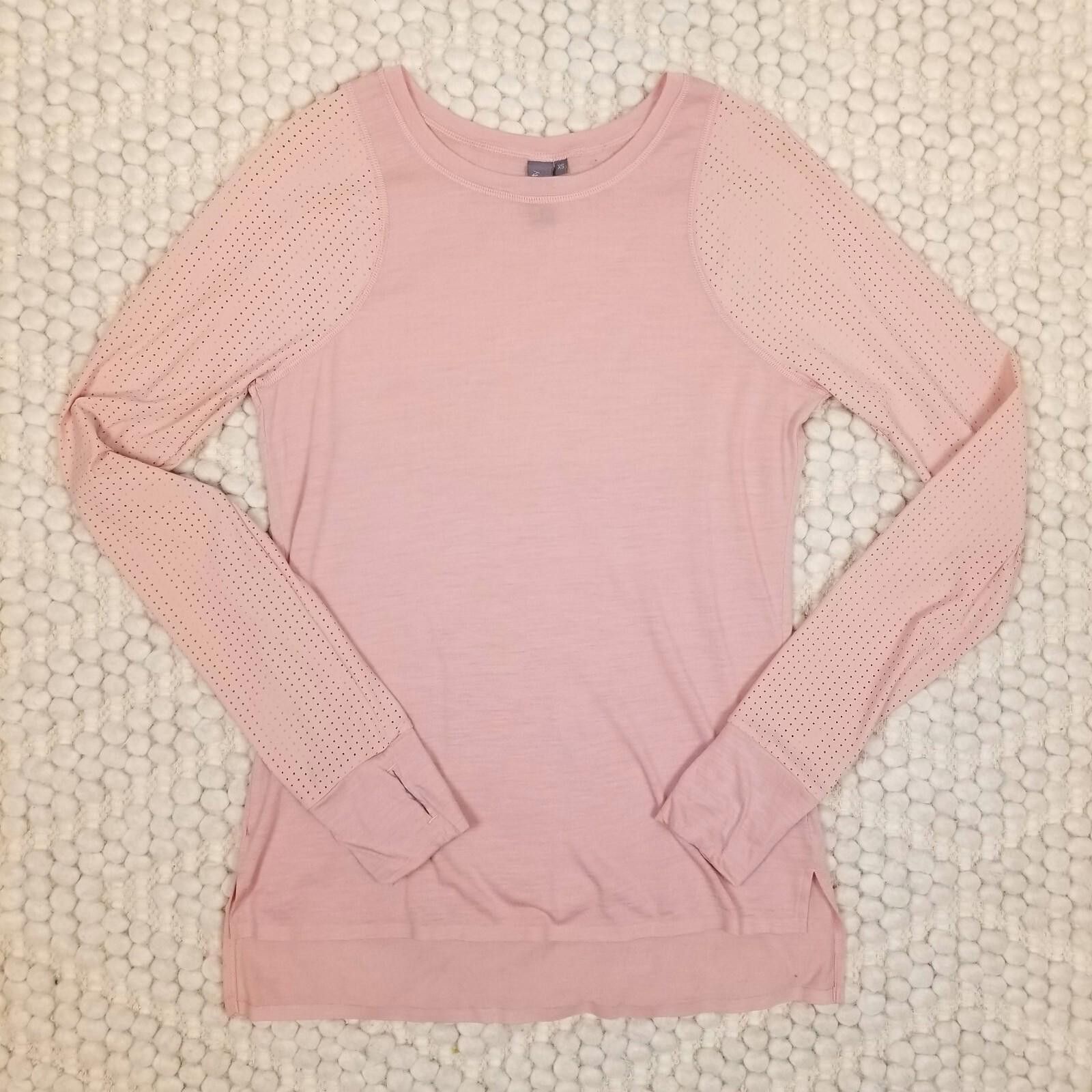 Sweaty Betty Sweaty Betty Breeze Merino Running Top Misty Rose Pink Sz XS Size XS / US 0-2 / IT 36-38 - 7 Thumbnail