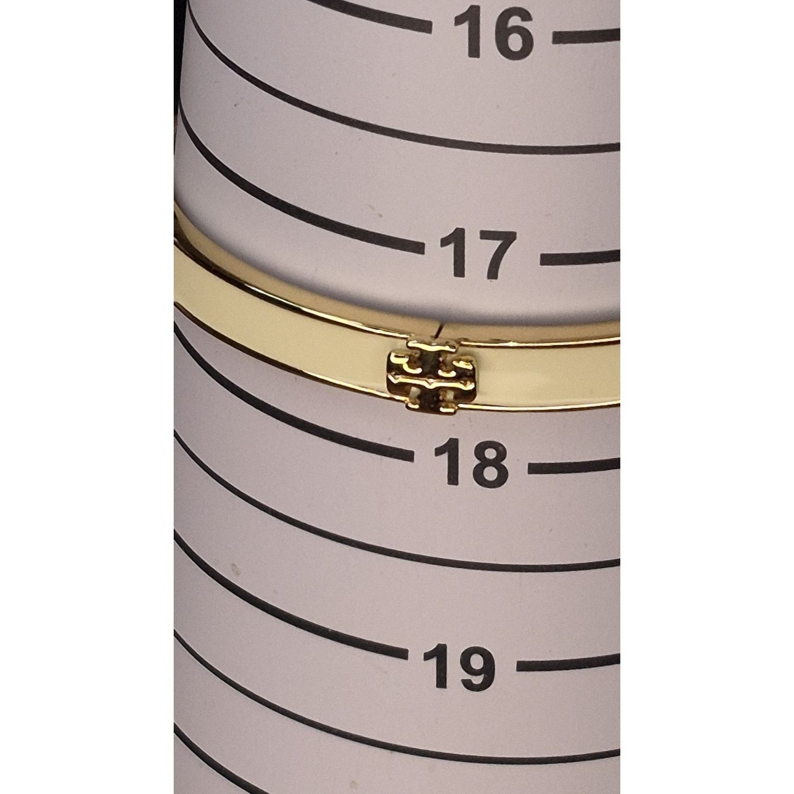 Tory Burch Tory Burch Kira White Enamel Bangle 18K Gold‑Plated Sz 17.5 Size ONE SIZE - 3 Thumbnail