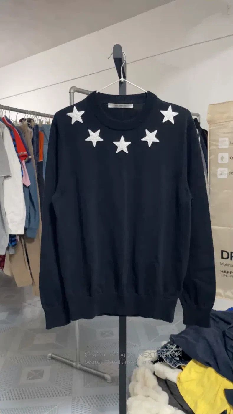 Givenchy Givenchy Crew Neck Star Knit Sweater Size US M / EU 48-50 / 2 - 1 Thumbnail