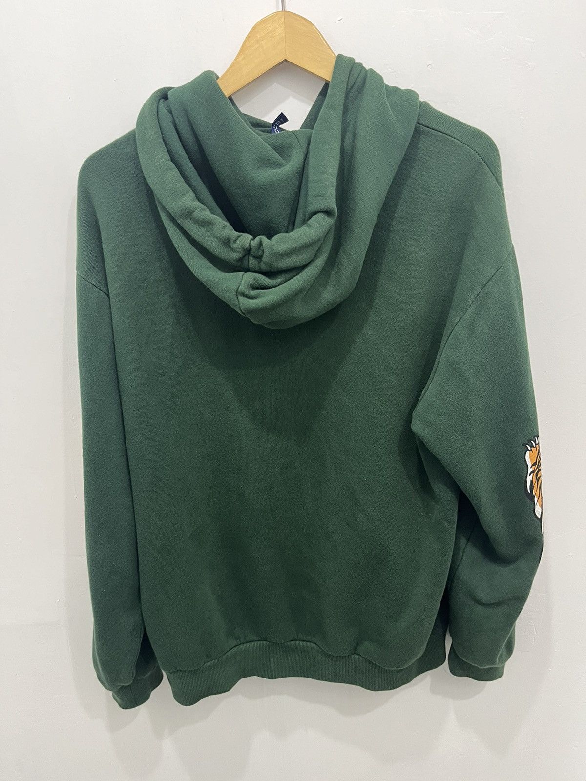 H&M Japan Style Courageos Tigers Sleeve Hoodie Jacket Size US M / EU 48-50 / 2 - 7 Thumbnail