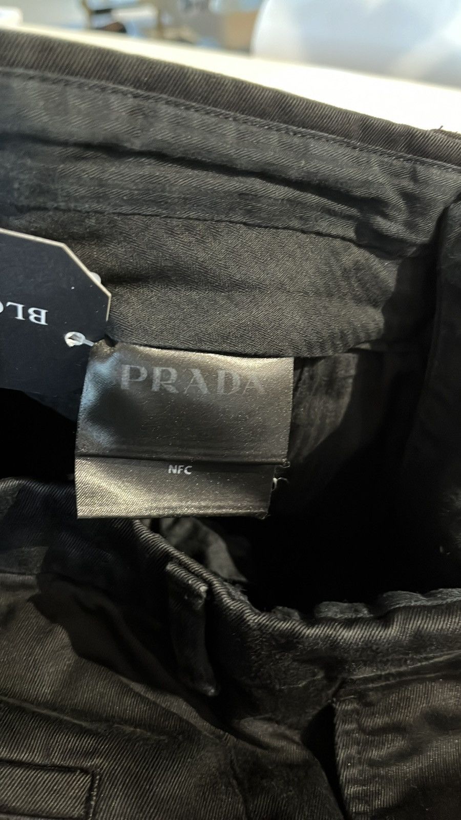 Prada Prada SS/20 Black Pleated Cotton Bermuda Shorts Size US 34 / EU 50 - 9 Thumbnail