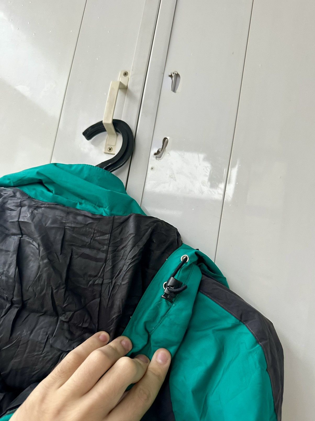 The North Face Vintage The North Face Gore-Tex Summit Series Jacket Size US L / EU 52-54 / 3 - 23 Thumbnail