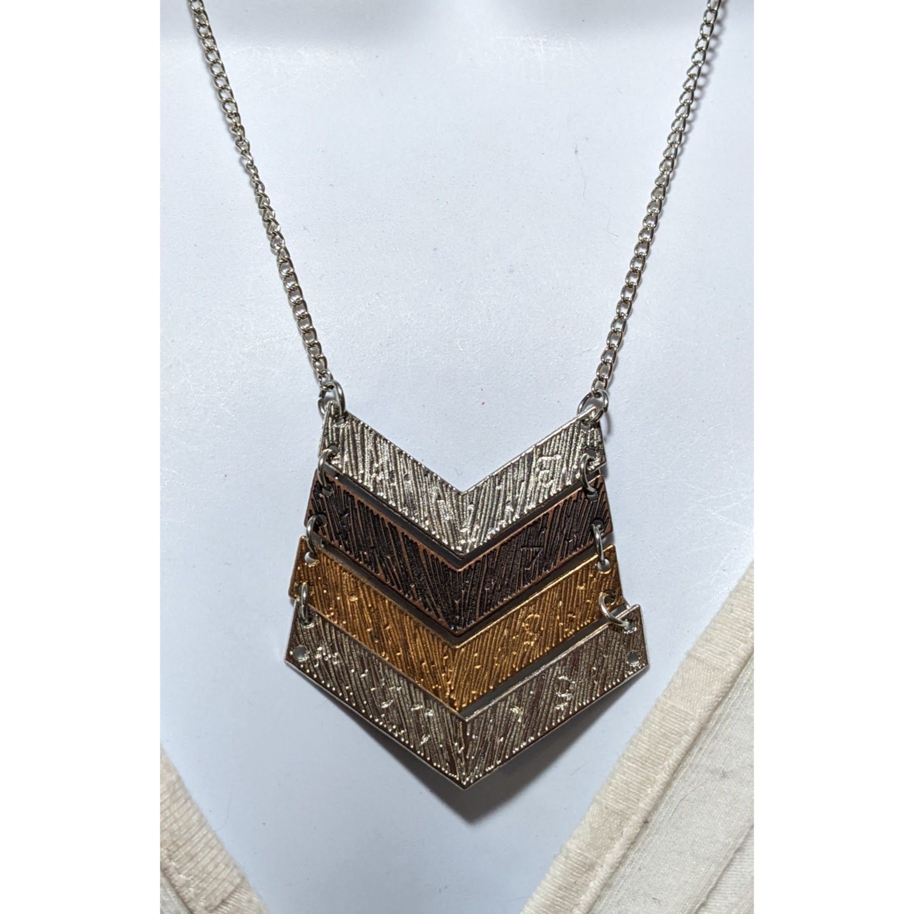 Other Metallic Chevon Necklace Size ONE SIZE - 4 Thumbnail