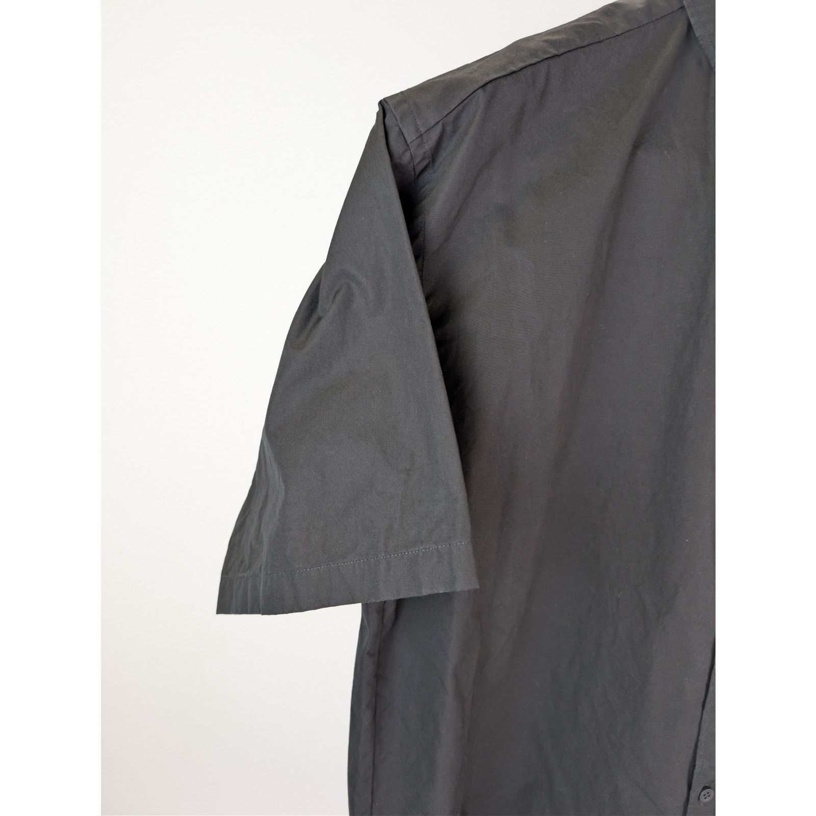 Balenciaga o1rshd1 Large Fit Short Sleeve Shirt in Washed Out Black Size US L / EU 52-54 / 3 - 7 Thumbnail