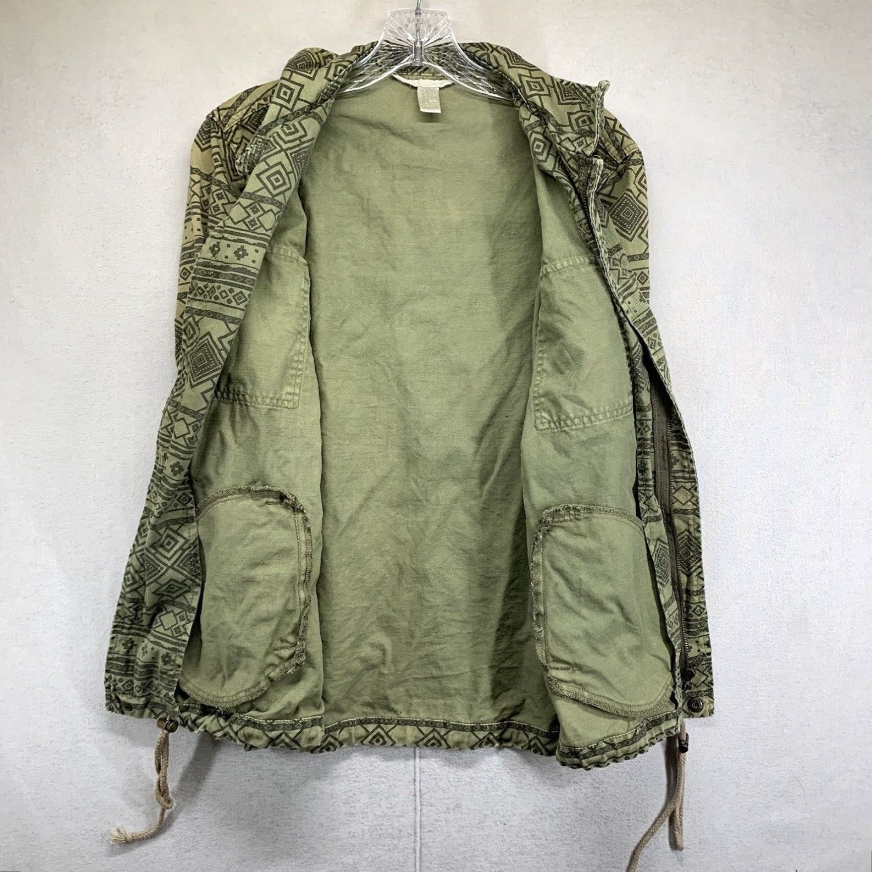 Forever 21 FOREVER 21 Women's Military Jacket Short Adjustable Cotton Tribal Pattern Green Small Fall Spring Summer Winter Size S / US 4 / IT 40 - 2 Thumbnail