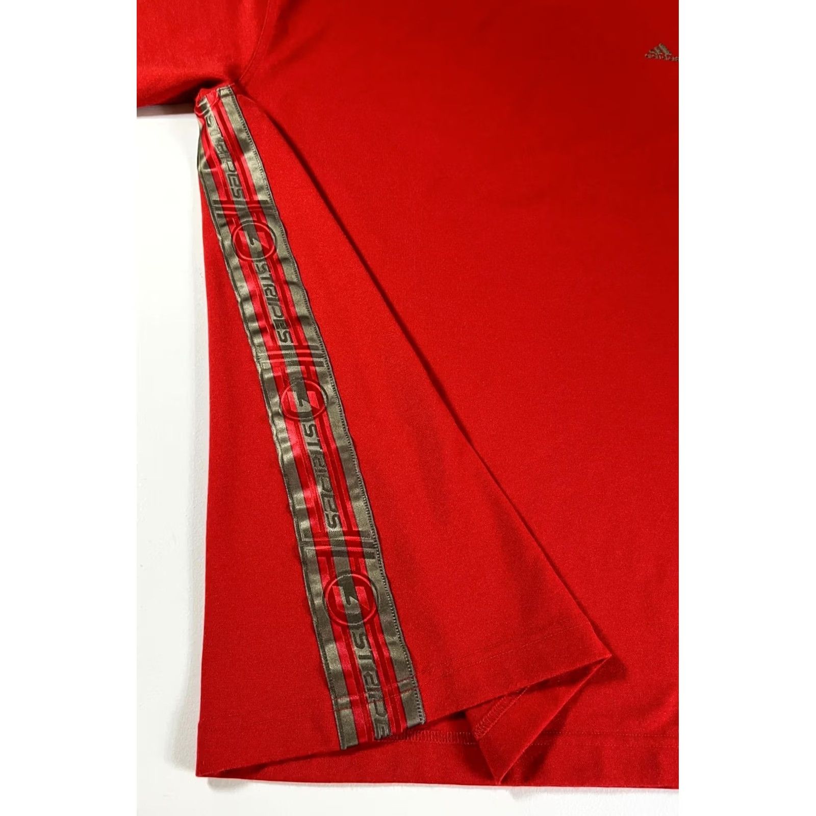 Adidas VINTAGE Adidas Men's 3 Stripes Tee V-Neck Short Sleeve XL Red 90s Logo Shirt Mens Size US XL / EU 56 / 4 - 6 Thumbnail