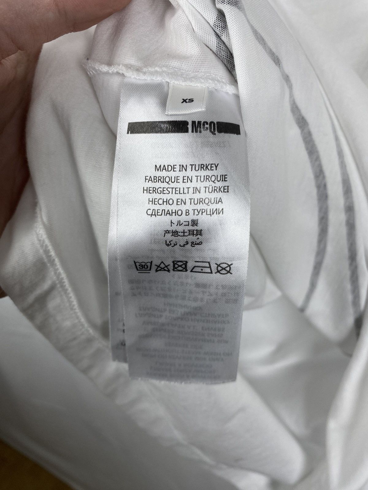 Alexander McQueen Mcq Alexander McQueen Longsleeve T-Shirt Logo size XS Size US XS / EU 42 / 0 - 7 Thumbnail