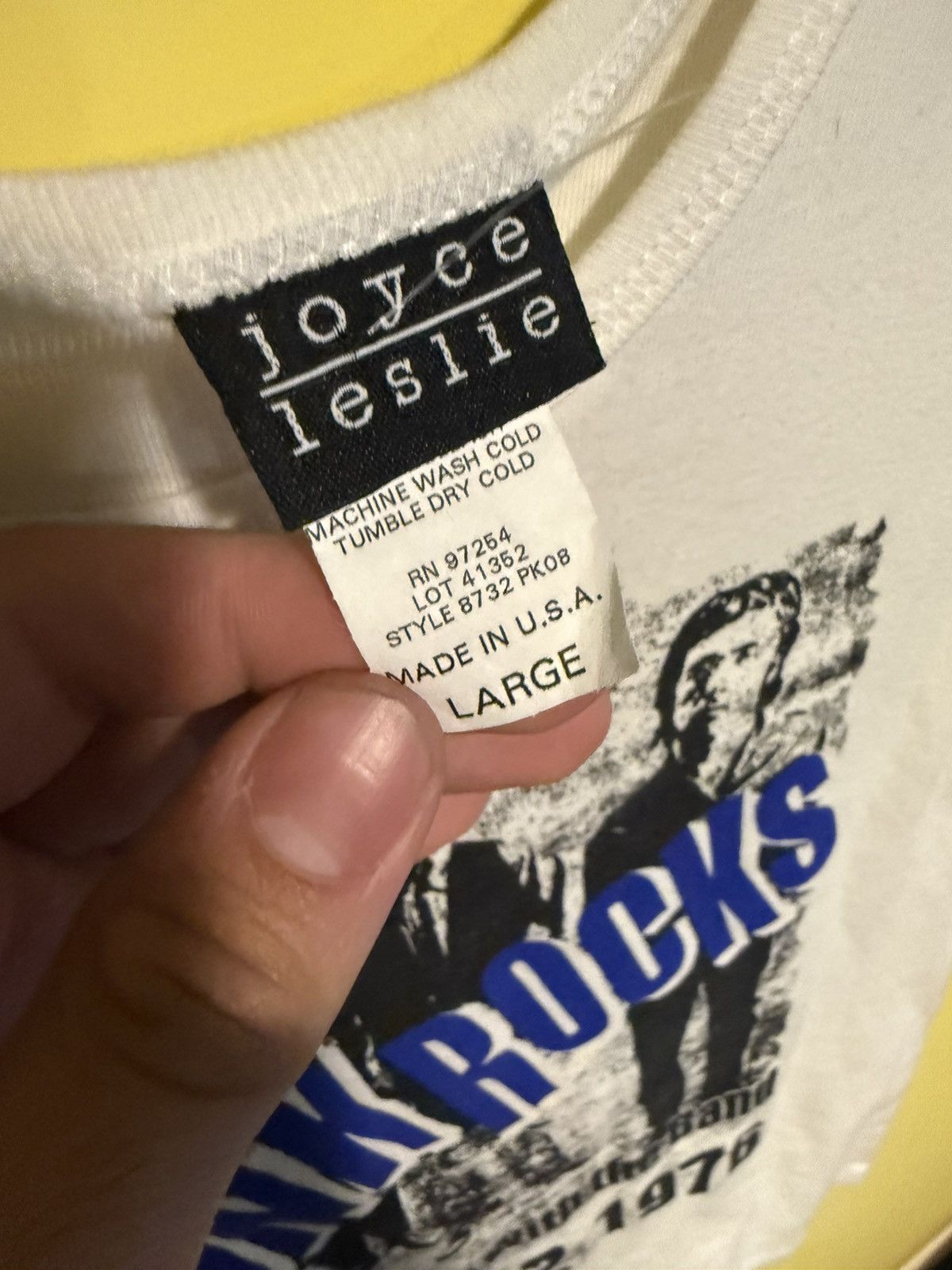 Vintage Vintage Sex Pistols 90s Tank Top I’m with the band Shirt L Size L / US 10 / IT 46 - 2 Thumbnail