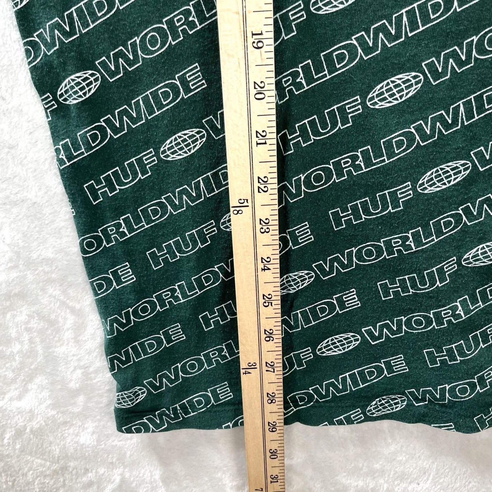 Huf VINTAGE HUF Worldwide All Over Print T-Shirt Mens XL Green Streetwear Globe Y2K Size US XL / EU 56 / 4 - 4 Thumbnail