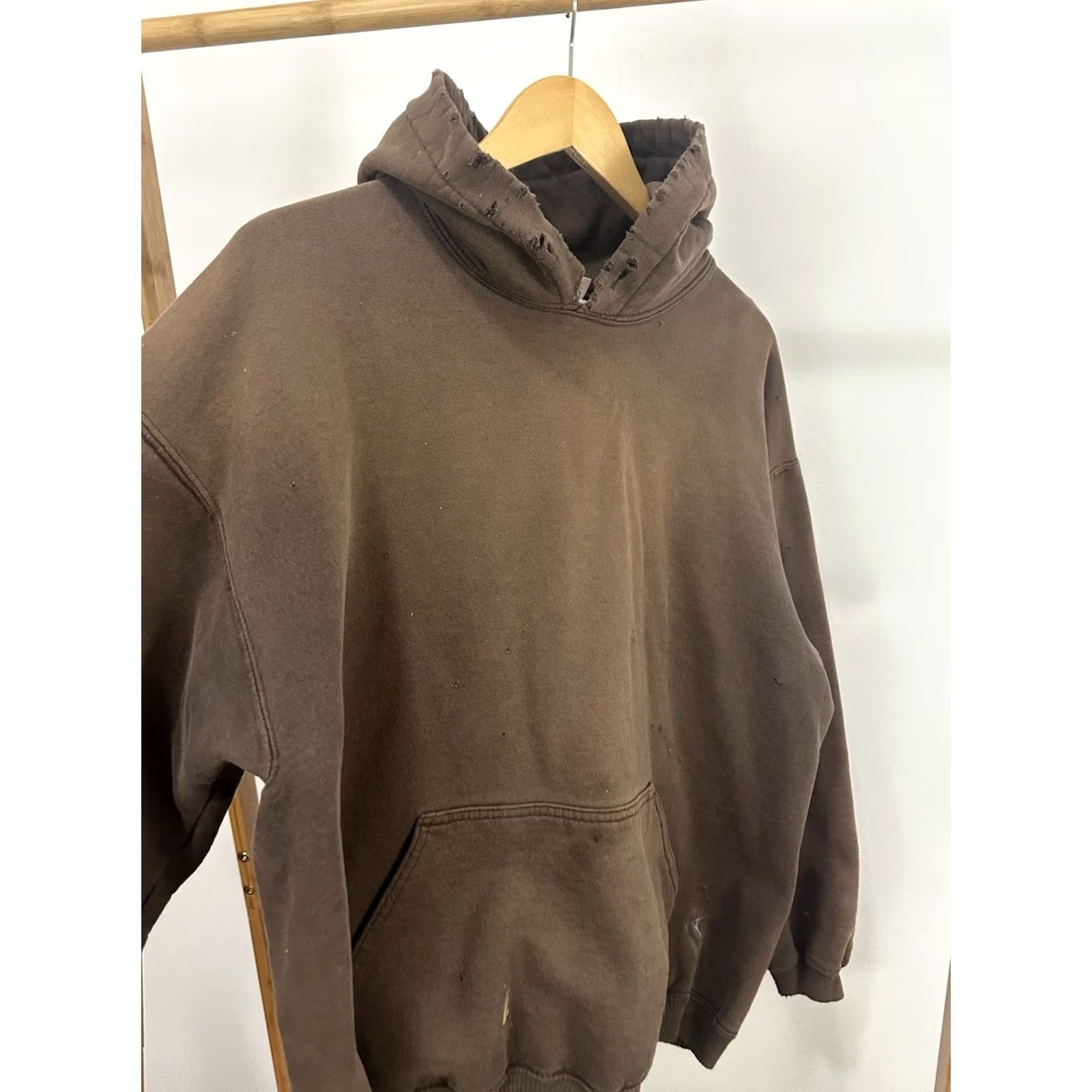 Gildan VINTAGE Gildan Hoodie Main Selling Point: Grunge Distressed Worn WIP Boxy Brown L Mens Shirt Size US L / EU 52-54 / 3 - 3 Thumbnail