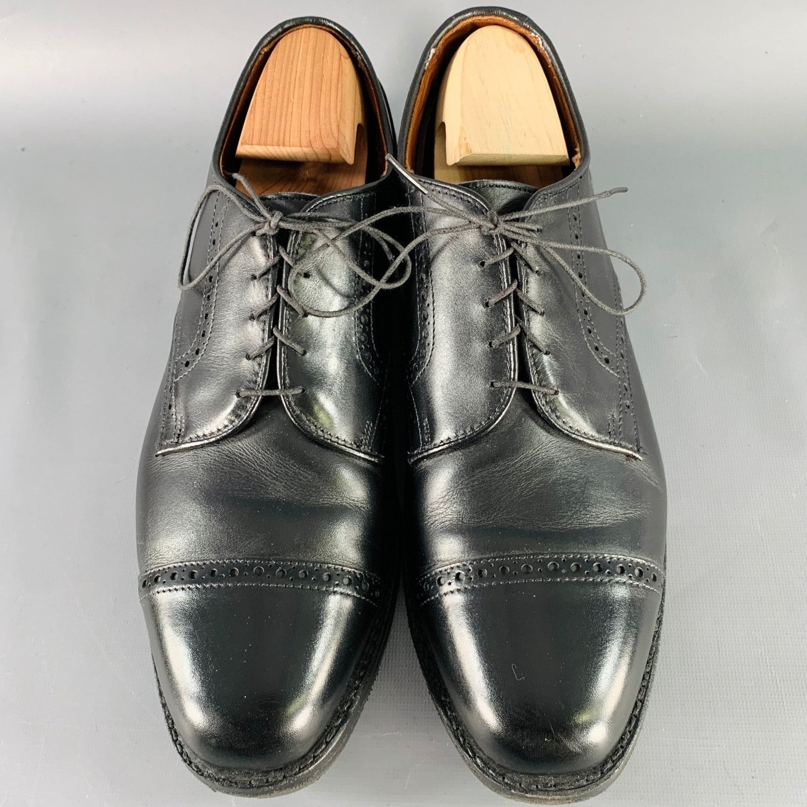 Allen Edmonds 12 Black Perforated Leather Cap Toe Lace-Up Shoes Size US 12 / EU 45 - 4 Thumbnail