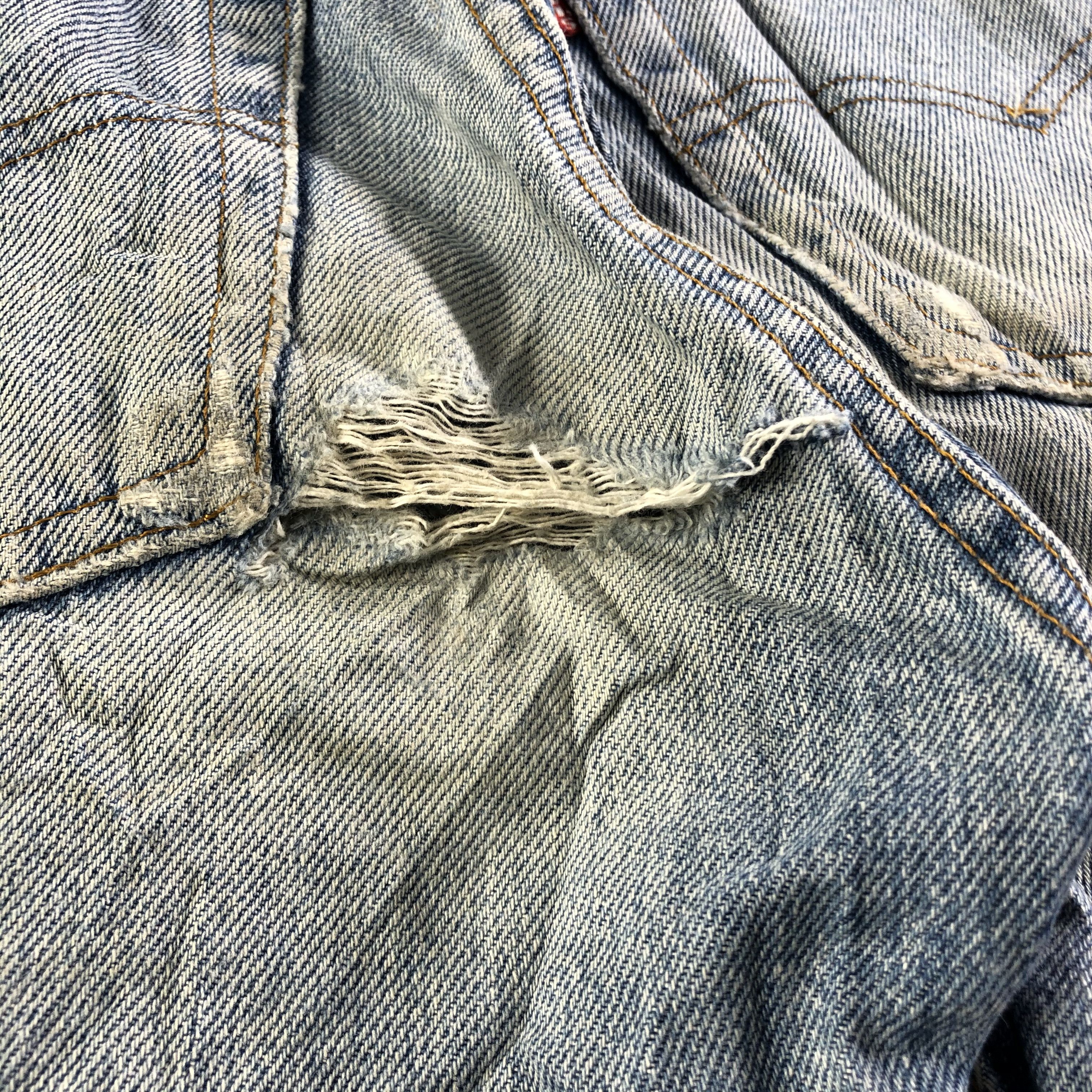 Levi's 90s Vintage Light Wash Levis 505 Jeans-J3883 Size 26" / US 2 / IT 38 - 6 Thumbnail