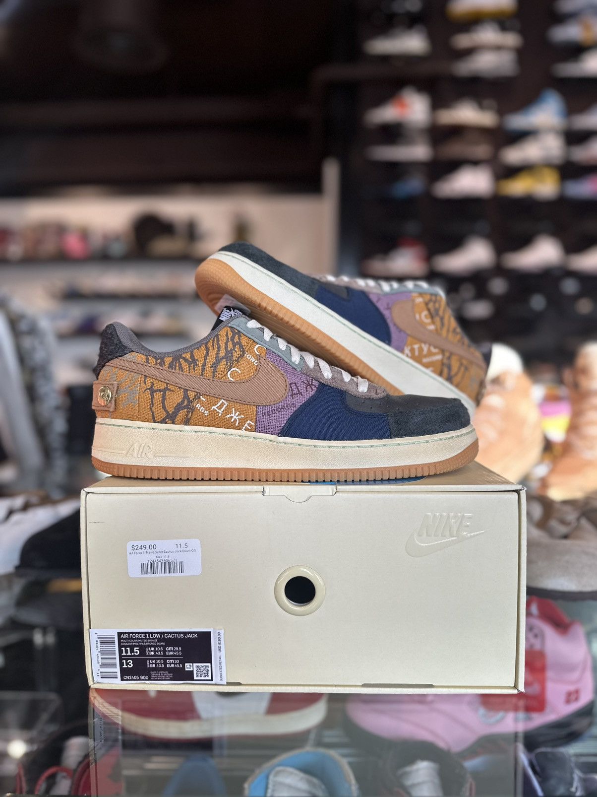 Nike × Travis Scott Air Force 1 Travis Scott Cactus Jack Clean OG Size 11.5 Size US 11.5 / EU 44-45 - 1 Thumbnail