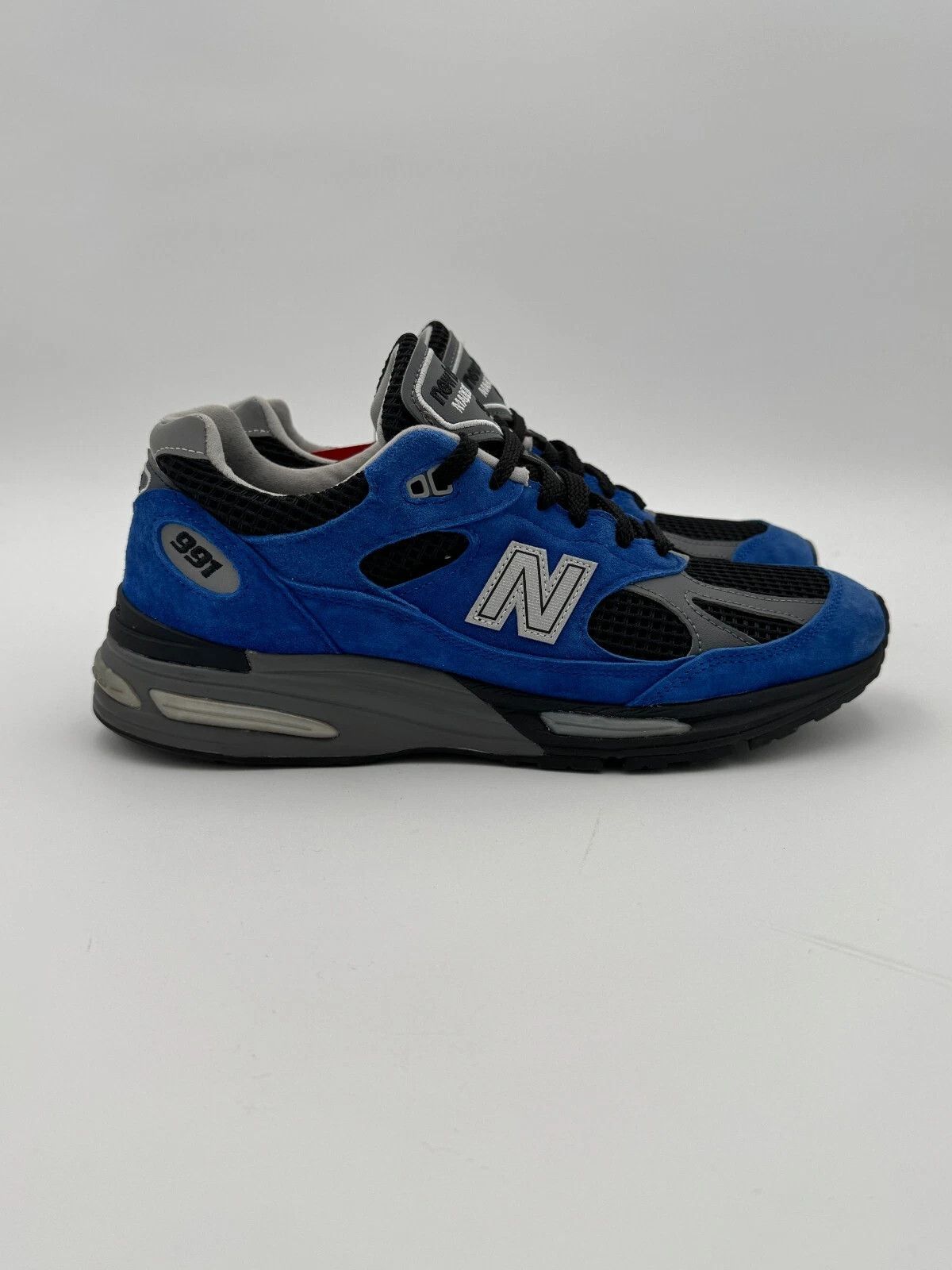 New Balance New Balance 991v2 City Pack Blue Social Status USA Size US 9 / EU 42 - 2 Thumbnail