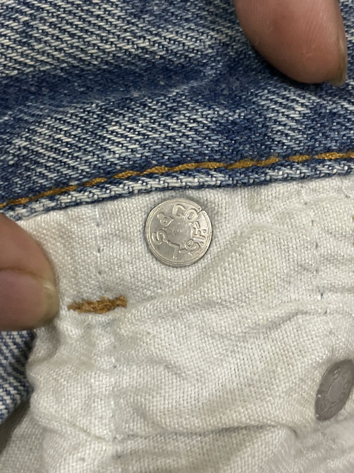Levi's Vintage Clothing Vintage 80s Levi’s 501 Straight Cut Blue Wash Denim #546 Size US 31 - 19 Thumbnail