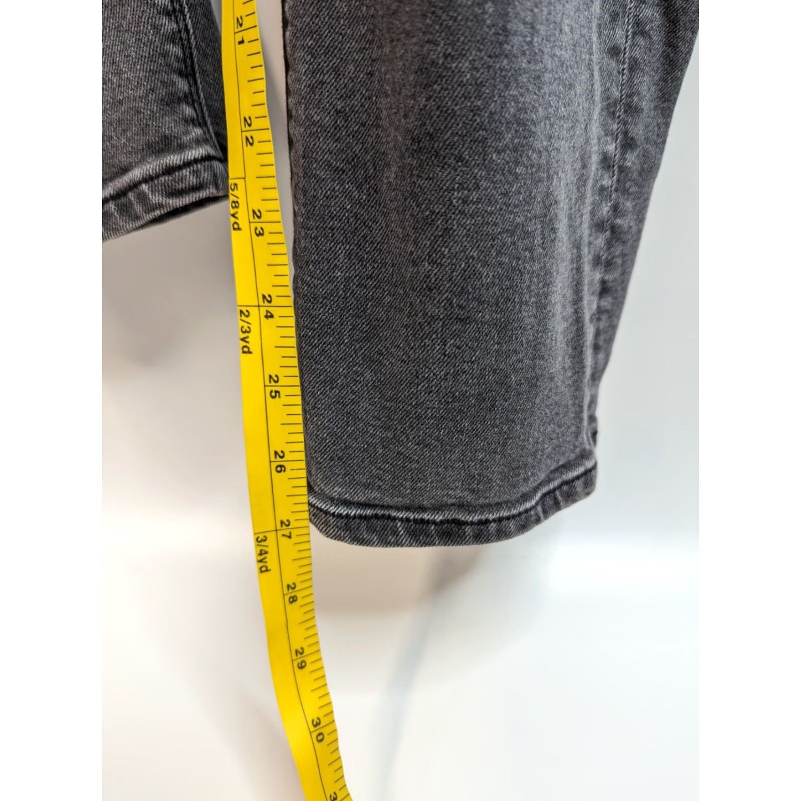 American Eagle Outfitters American Eagle Outfitters Jeans Mom Jean Denim Black Size 10 Stretch 32in Inseam 27in Waist 32in 5-Pocket XS? Size 32" / US 10 / IT 46 - 5 Thumbnail