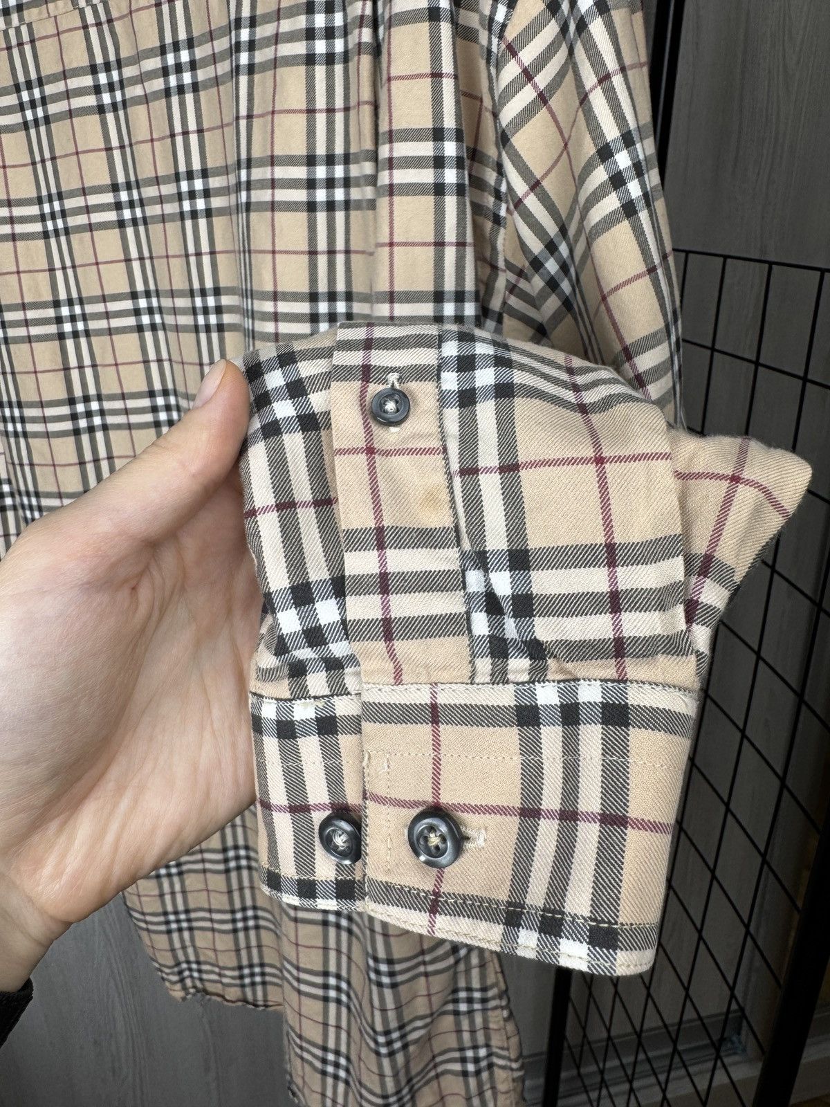 Burberry Burberry London beige nova check long sleeve shirt size 42 Size US L / EU 52-54 / 3 - 9 Thumbnail