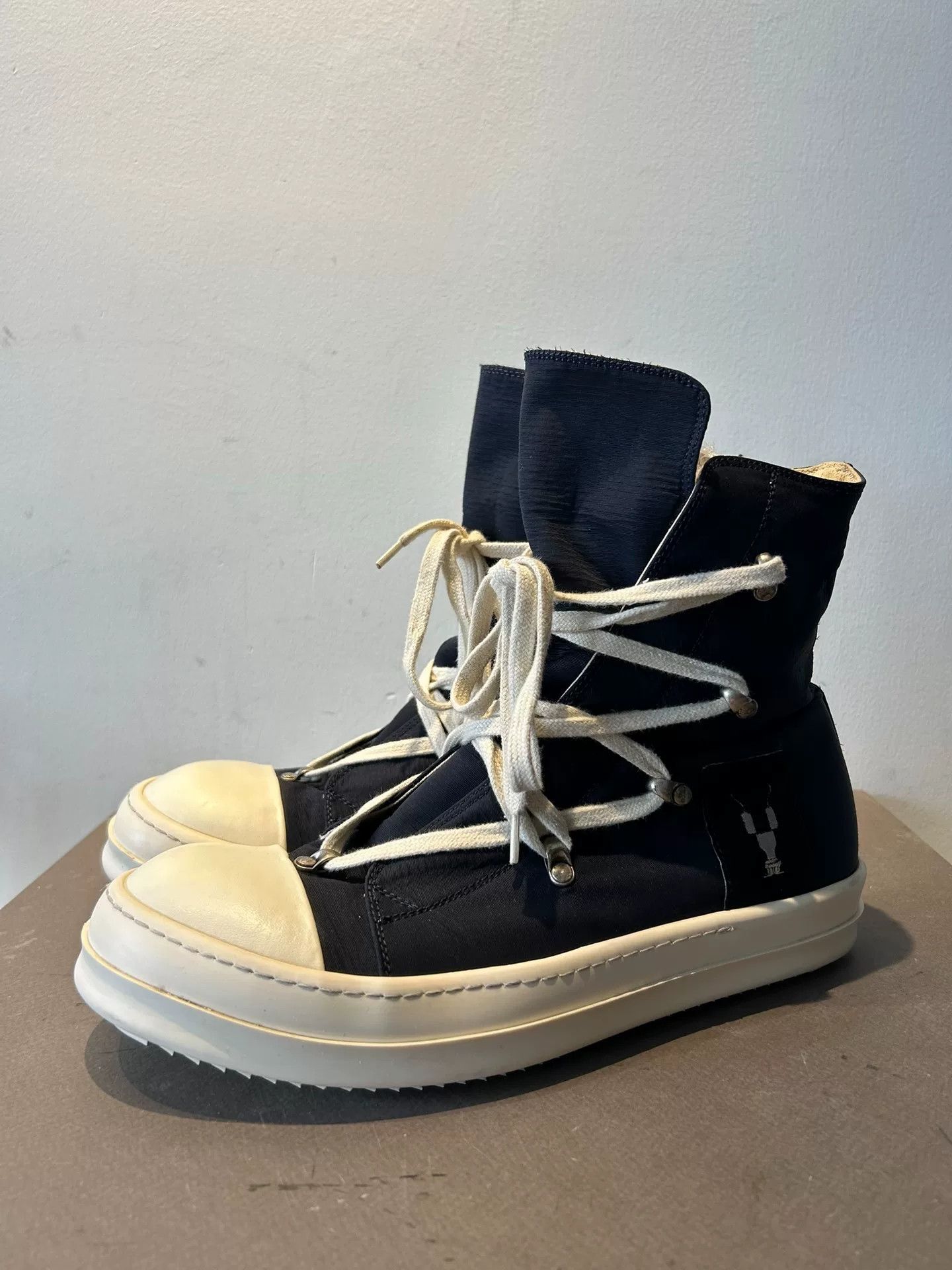 Rick Owens Rick Owens Pentagram Strap Sneakers Size US 9.5 / EU 42-43 - 1 Thumbnail
