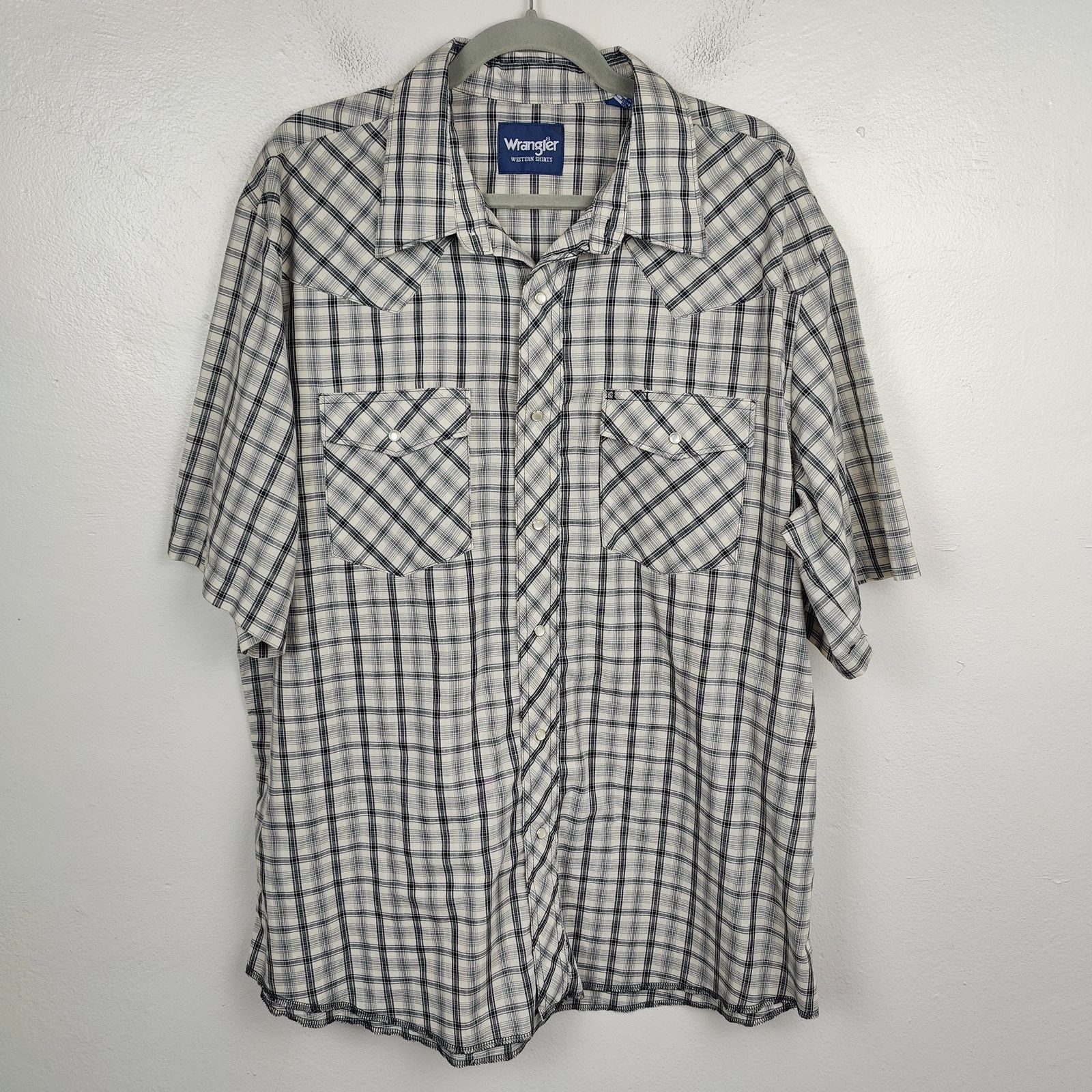 Wrangler Wrangler Pearl Snap Button Shirt Mens XL Gray Cream Plaid Size US XL / EU 56 / 4 - 1 Thumbnail