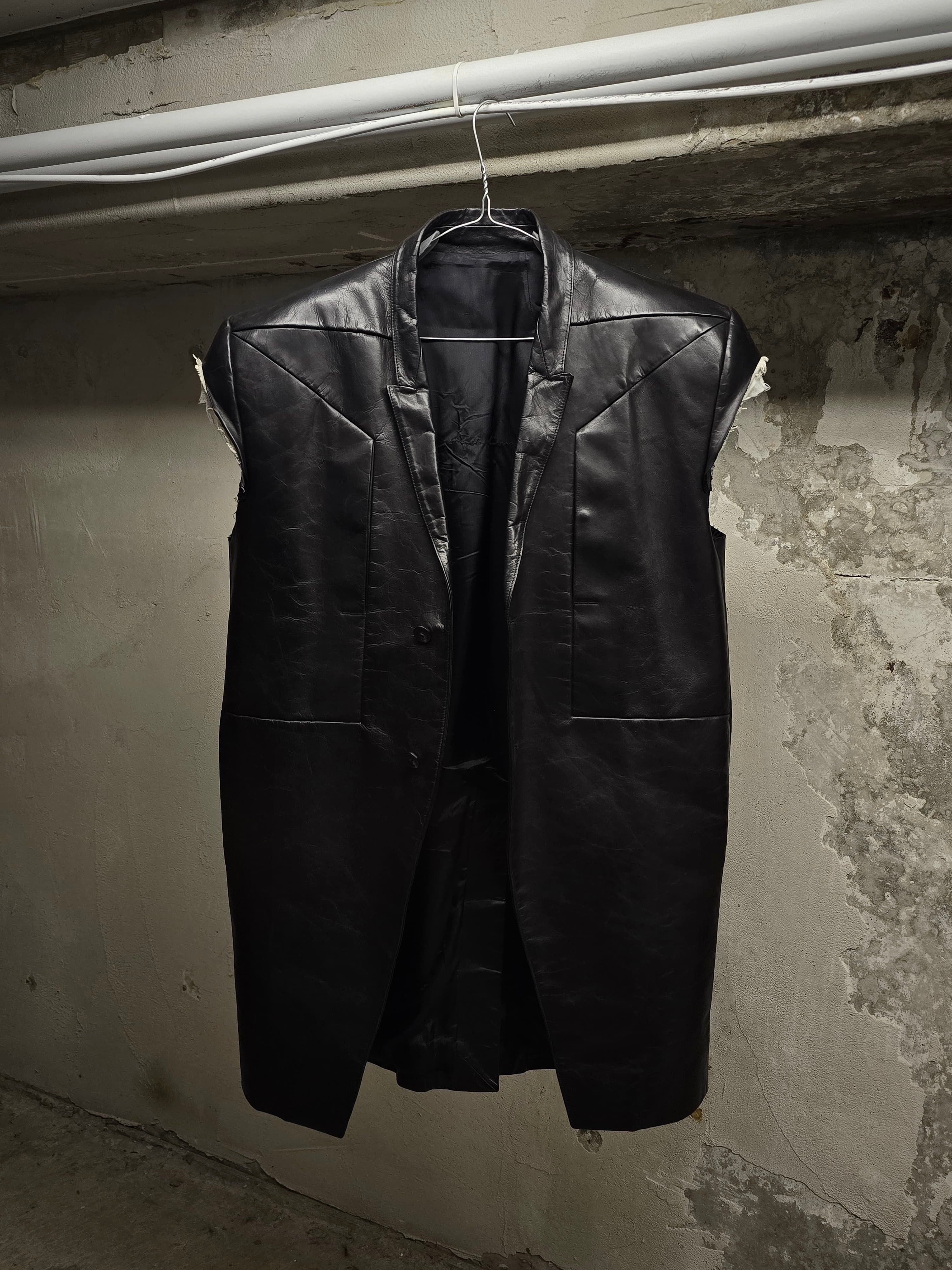 Rick Owens Rick Owens Tatlin Sleeveless Calf Leather Blazer Size US L / EU 52-54 / 3 - 7 Thumbnail