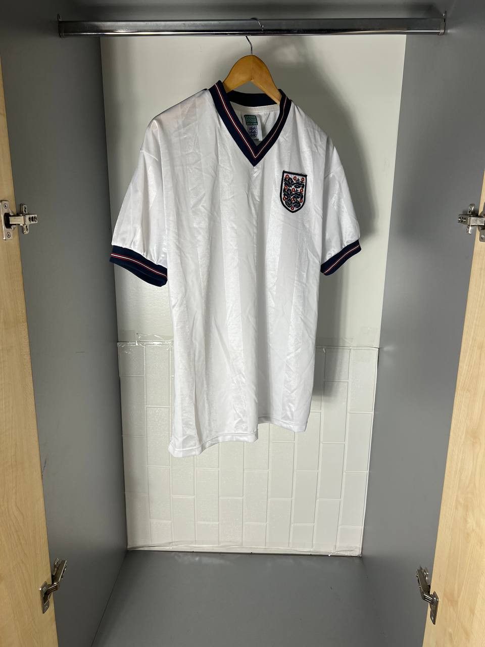 Vintage VERY RARE UMBRO ENGLAND SOCCER JERSEY RETRO MANCHESTER 90s Size US L / EU 52-54 / 3 - 2 Thumbnail