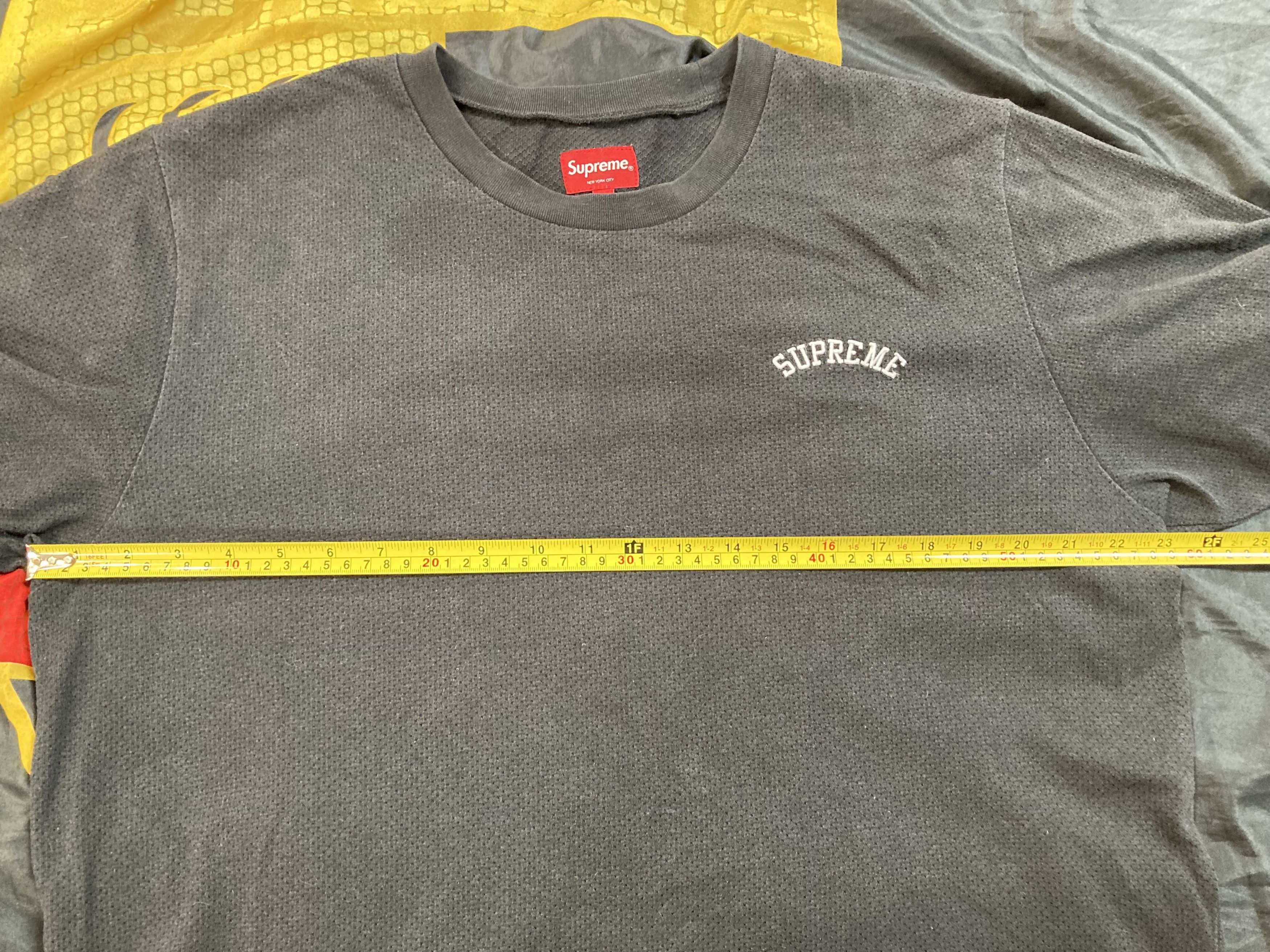 Supreme Supreme SS18 Mesh Arc Logo Tee Fade Black White Size US L / EU 52-54 / 3 - 7 Thumbnail